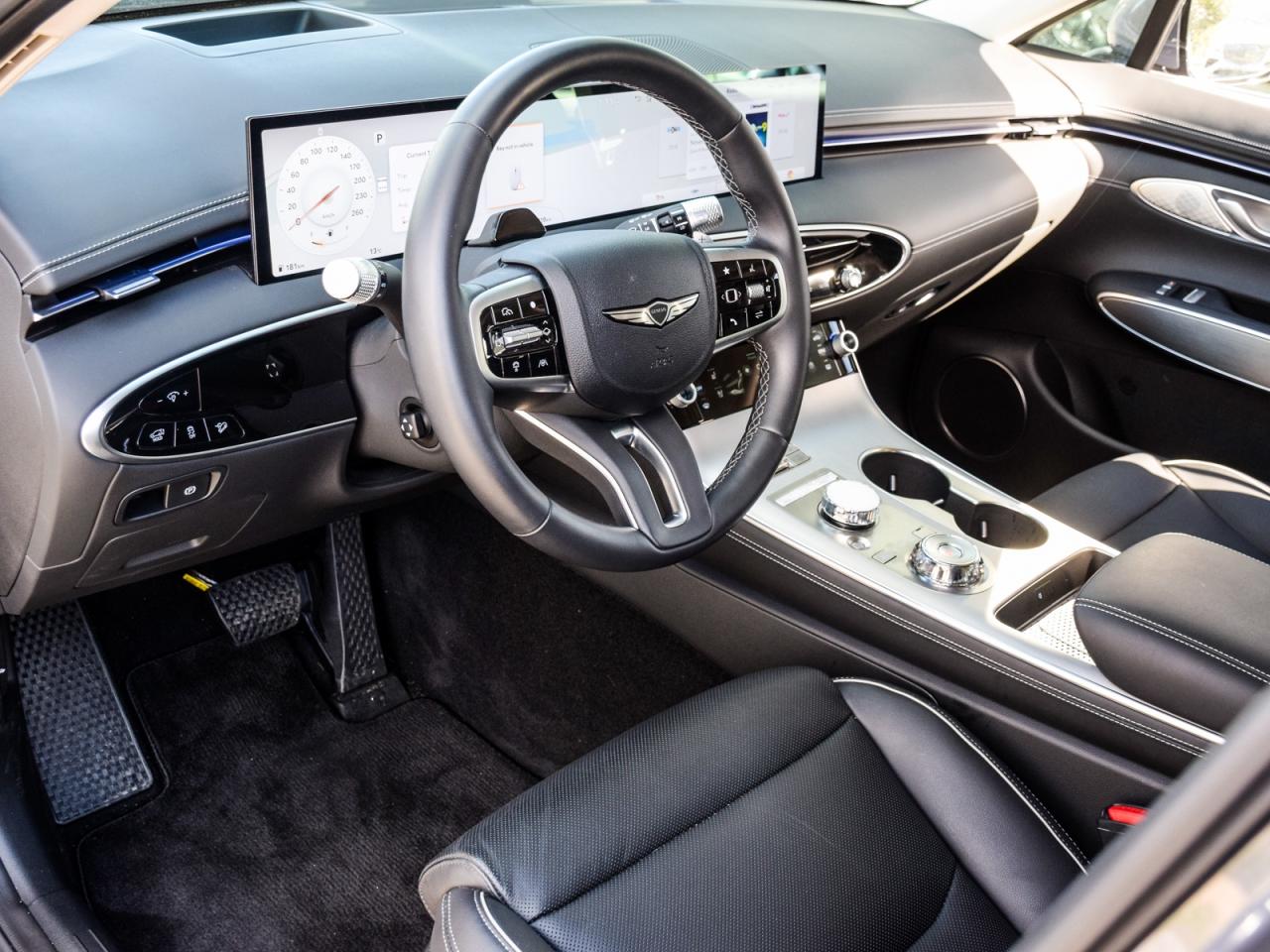 2026 Genesis GV70 2.5T Advanced Tech.Pkg AWD   Used Demonstrator Photo