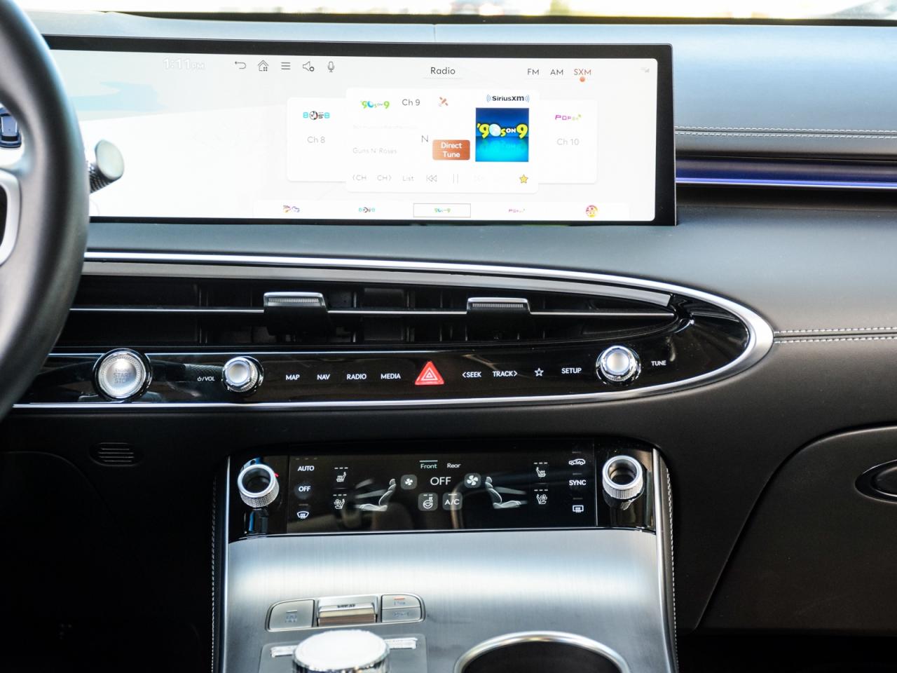 2026 Genesis GV70 2.5T Advanced Tech.Pkg AWD   Used Demonstrator Photo