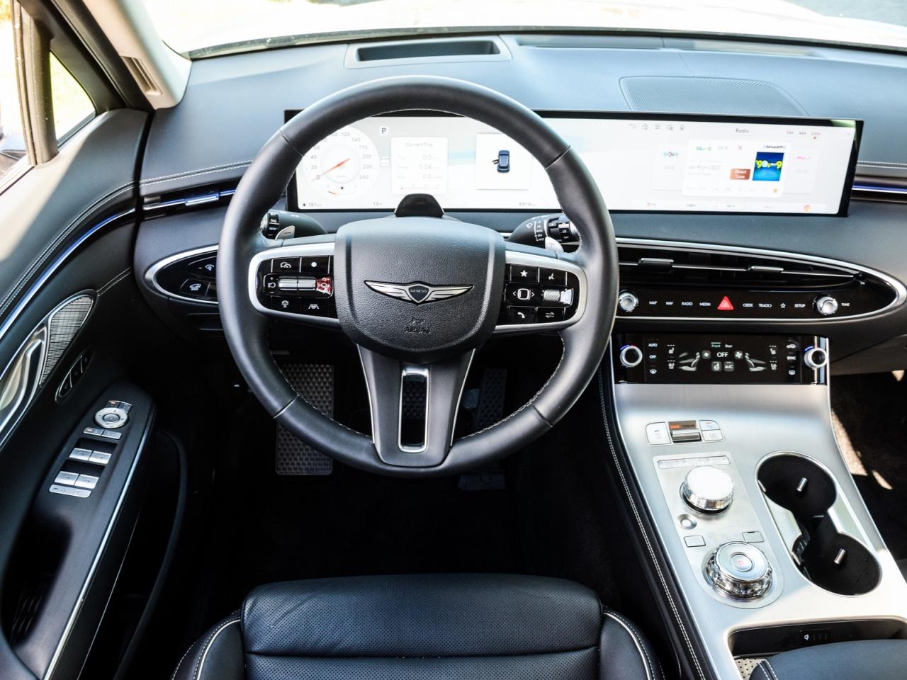 2026 Genesis GV70 2.5T Advanced Tech.Pkg AWD   Used Demonstrator Photo