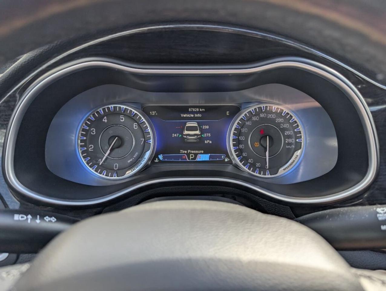 2016 Chrysler 200 C  LEATHER PANOROOF CAMERA HTD SEATS &STEERING Photo