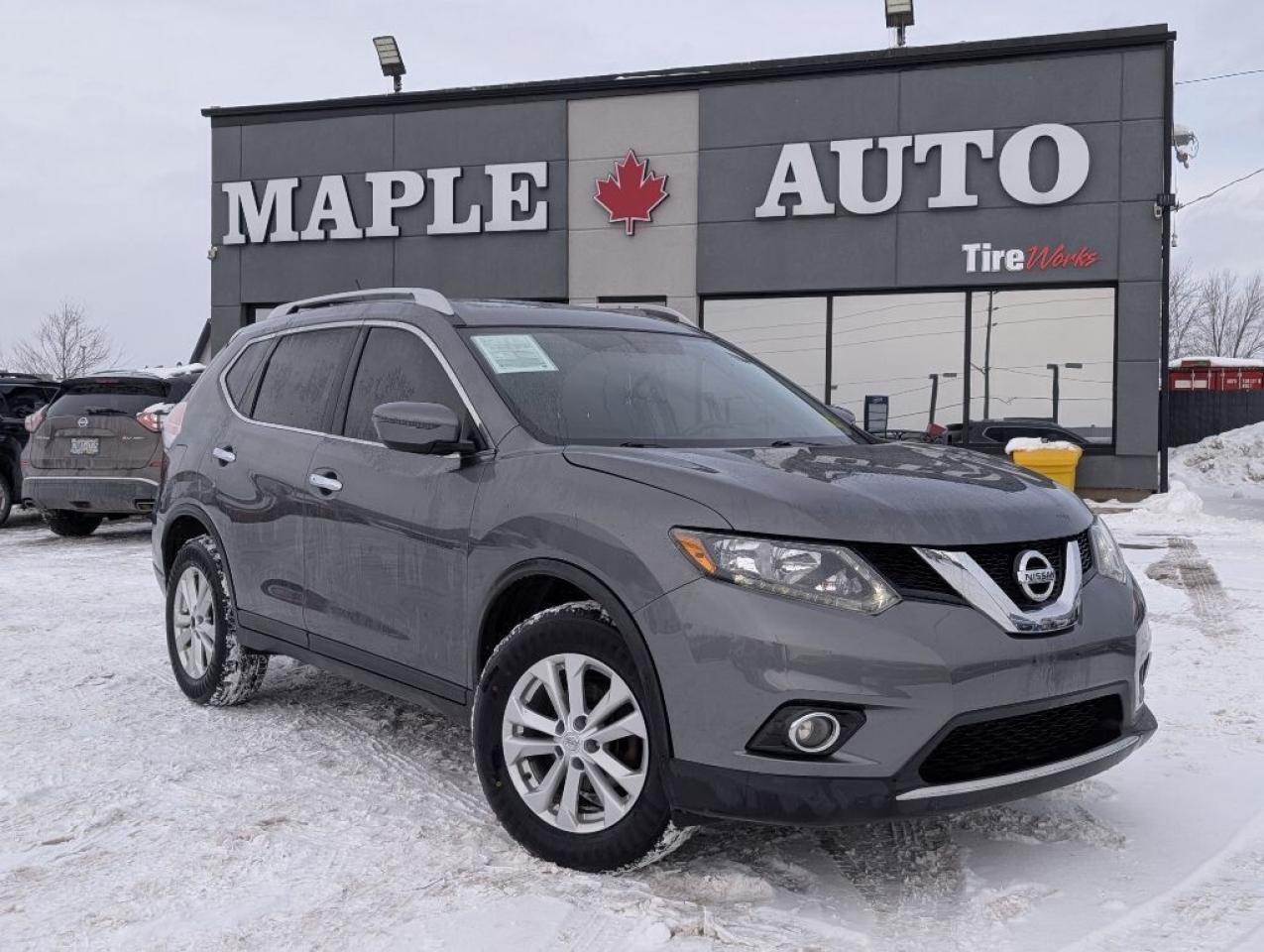 2016 Nissan Rogue SV AWD   PANOROOF   CAMERA   HTD SEATS Photo