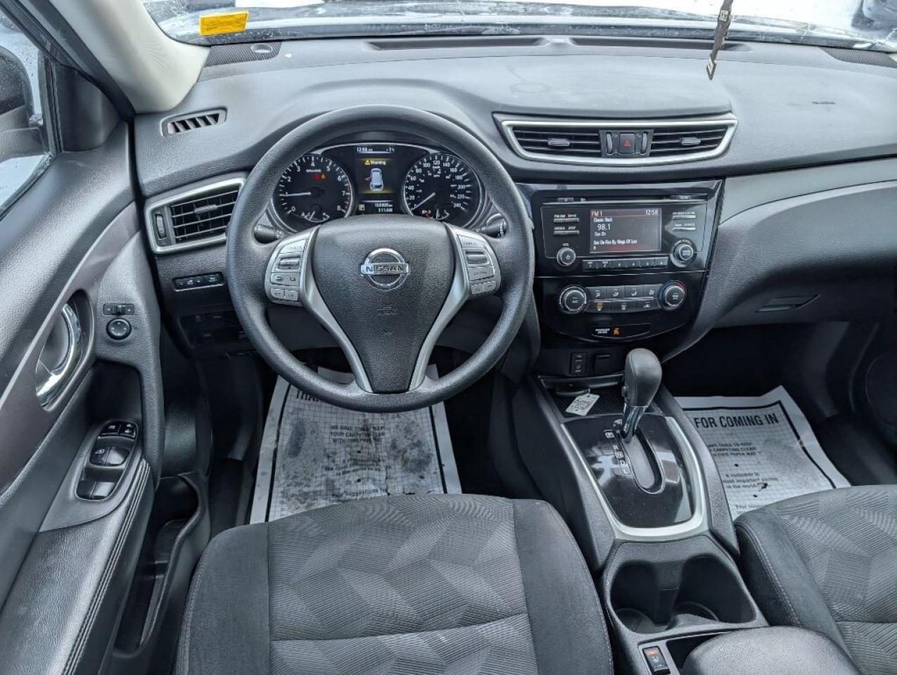 2016 Nissan Rogue SV AWD   PANOROOF   CAMERA   HTD SEATS Photo