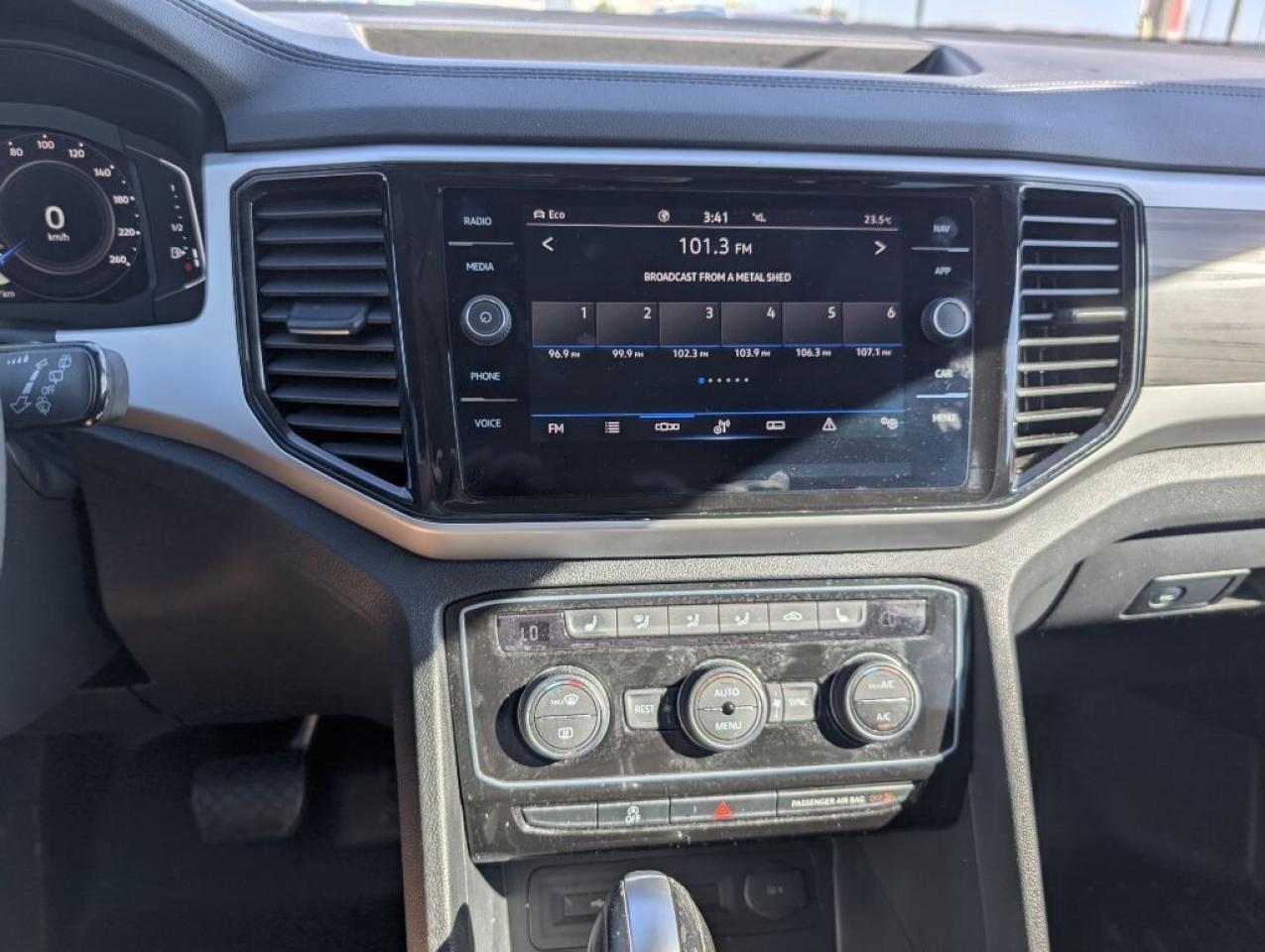 2023 Volkswagen Atlas HIGHLINE   NAV   LEATHER   PANOROOF   CAMERA Photo