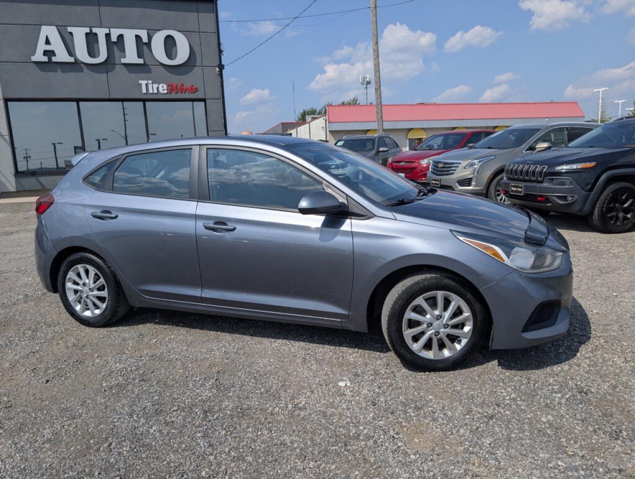 2020 Hyundai Accent Preferred   CAMERA   BLUETOOTH   HTD SEATS Photo4