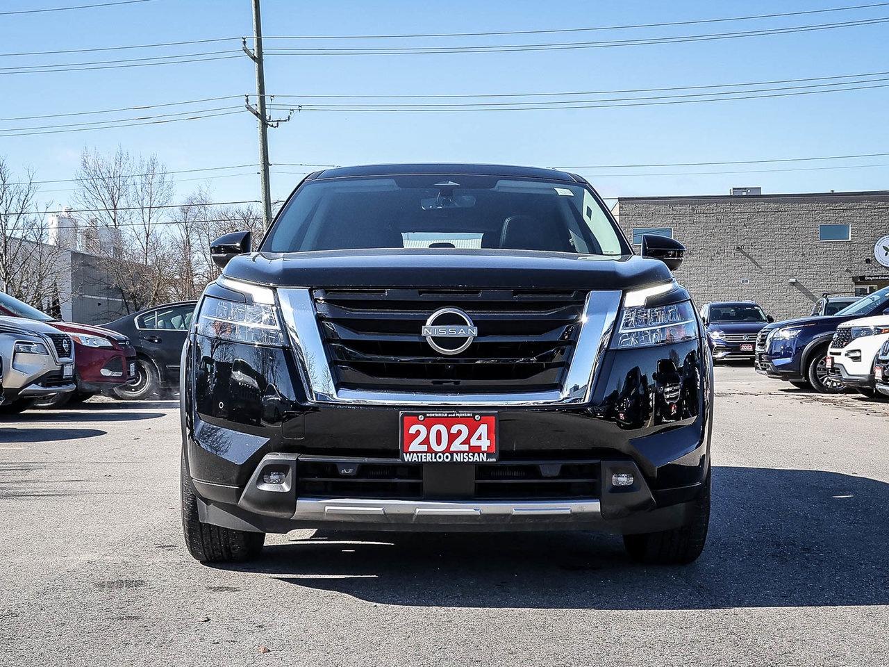 2024 Nissan Pathfinder SL 3.5l v6 4wd HOLIDAY SAVINGS Photo