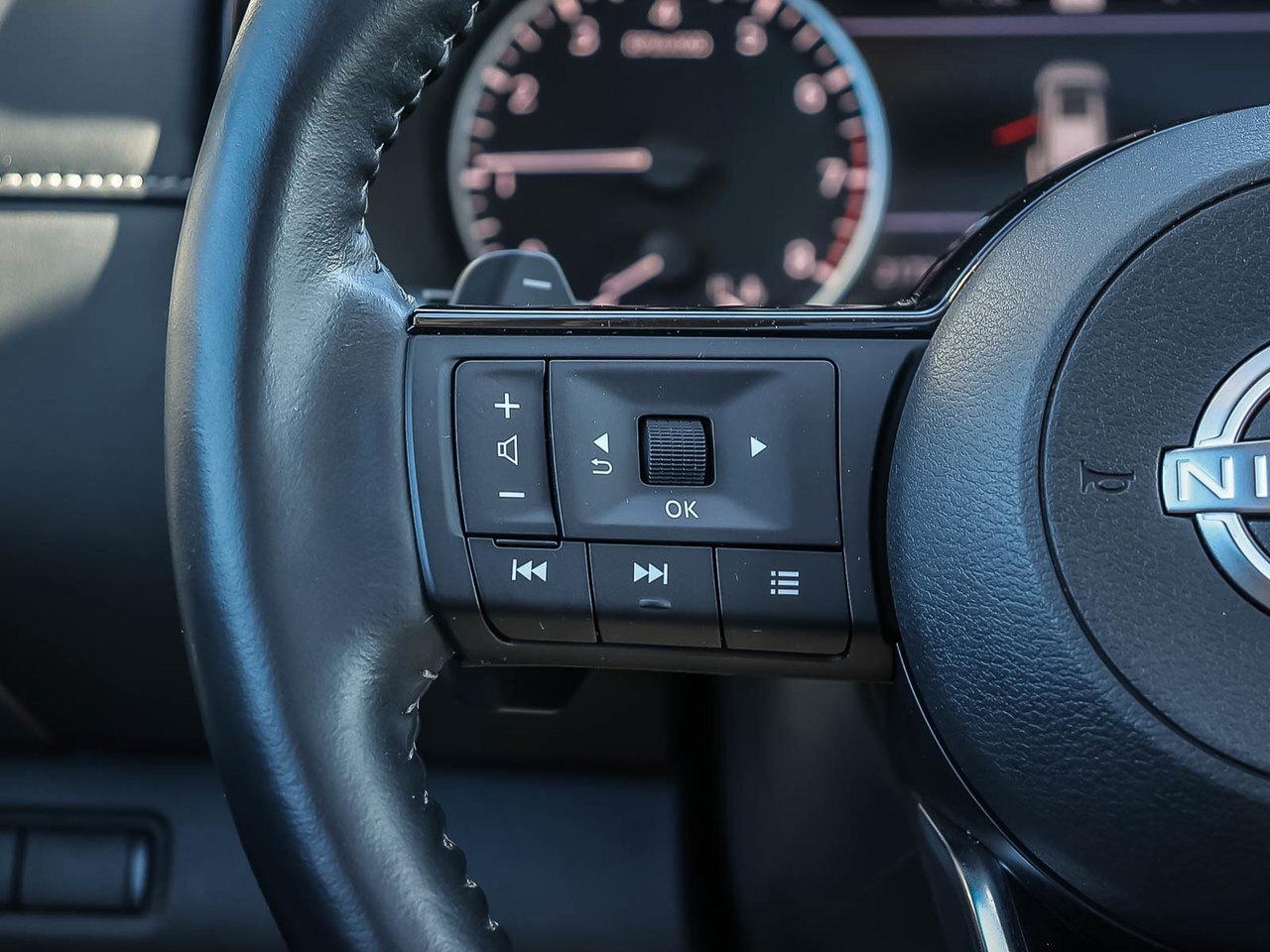 2024 Nissan Pathfinder SL 3.5l v6 4wd HOLIDAY SAVINGS Photo