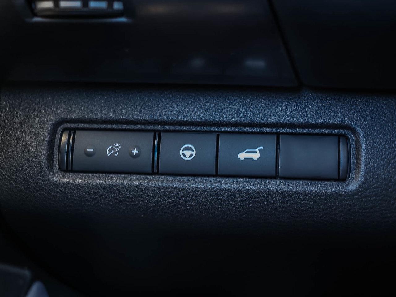 2024 Nissan Pathfinder SL 3.5l v6 4wd HOLIDAY SAVINGS Photo