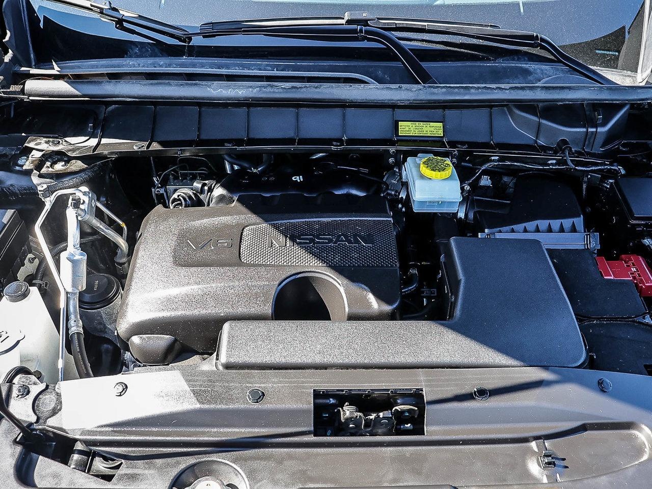 2024 Nissan Pathfinder SL 3.5l v6 4wd HOLIDAY SAVINGS Photo