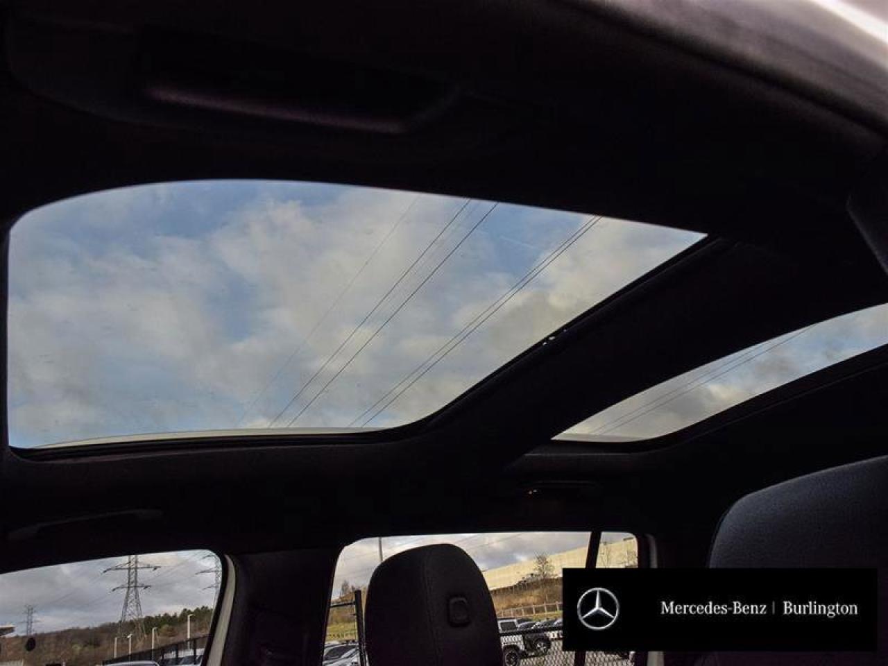 2022 Mercedes-Benz GLB GLB 250 Photo