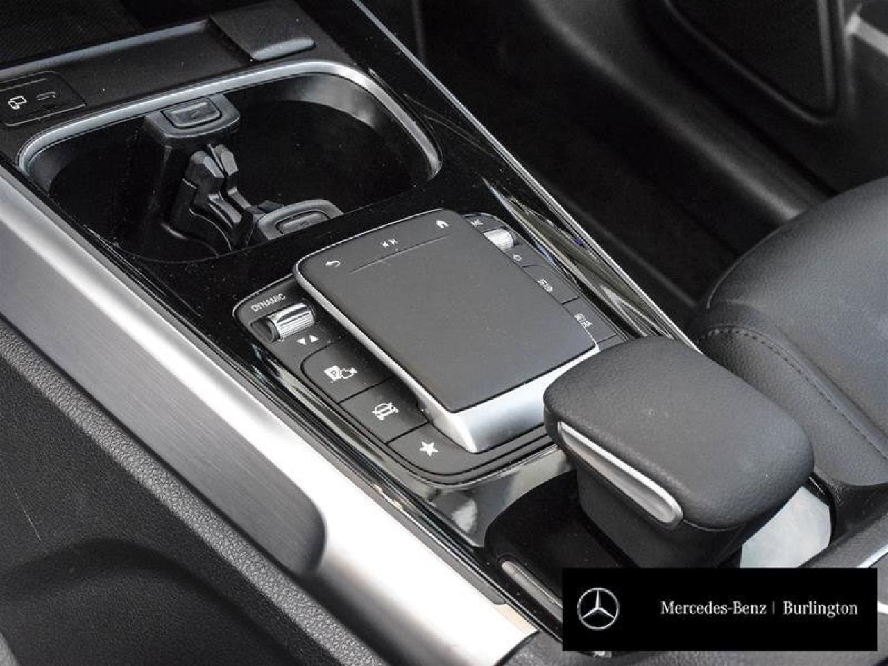 2022 Mercedes-Benz GLB GLB 250 Photo