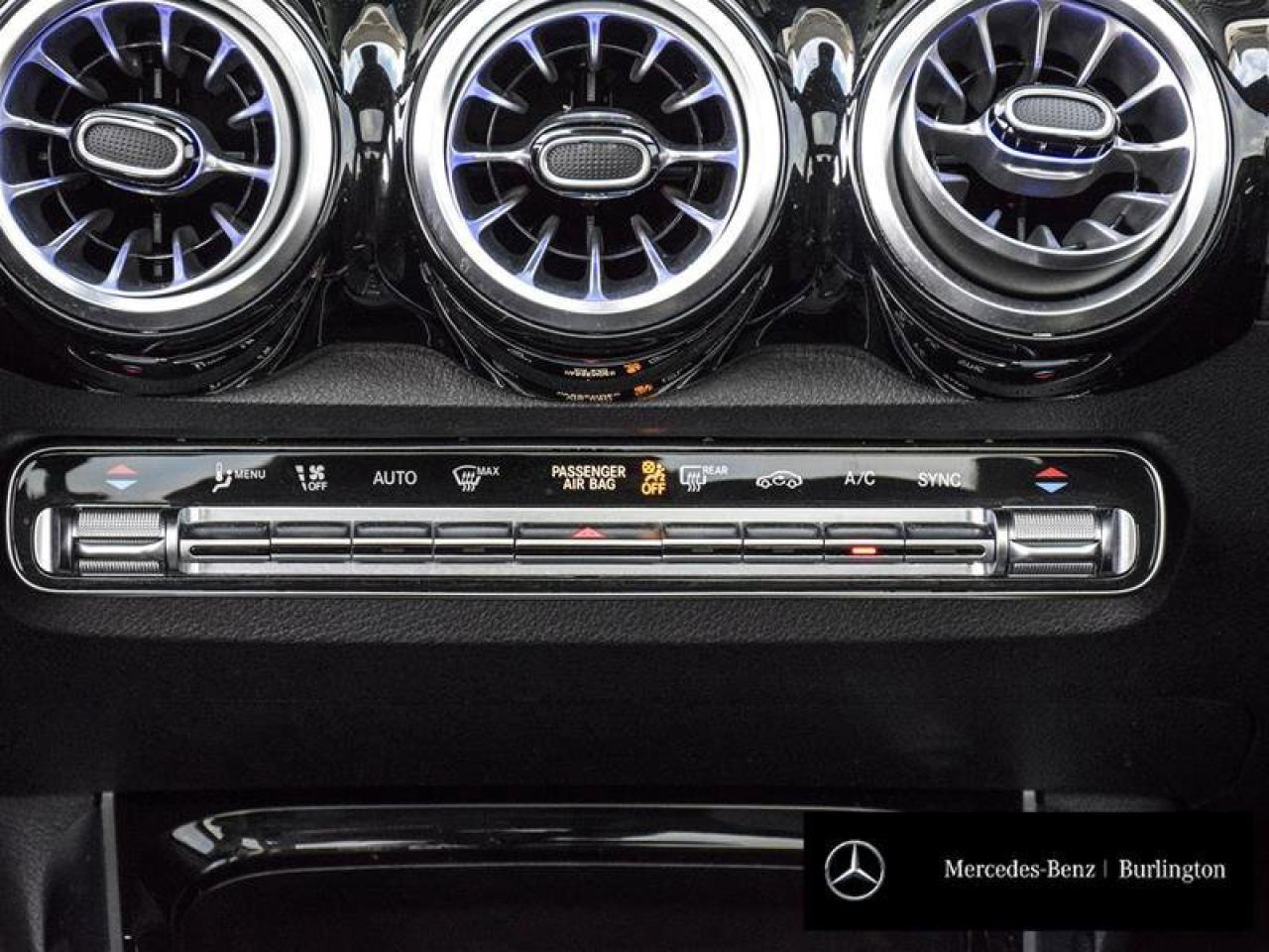 2022 Mercedes-Benz GLB GLB 250 Photo