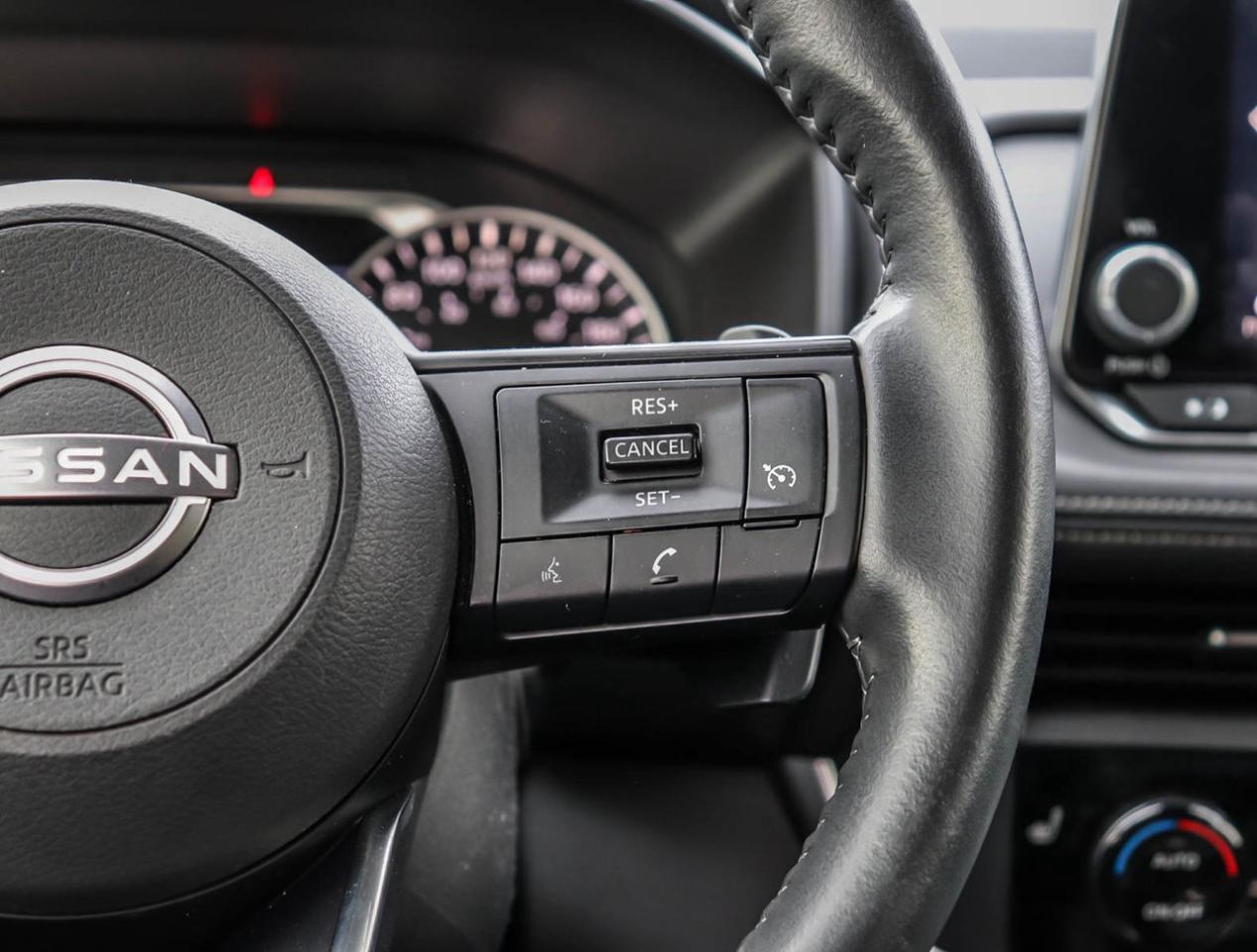 2024 Nissan Rogue S Photo