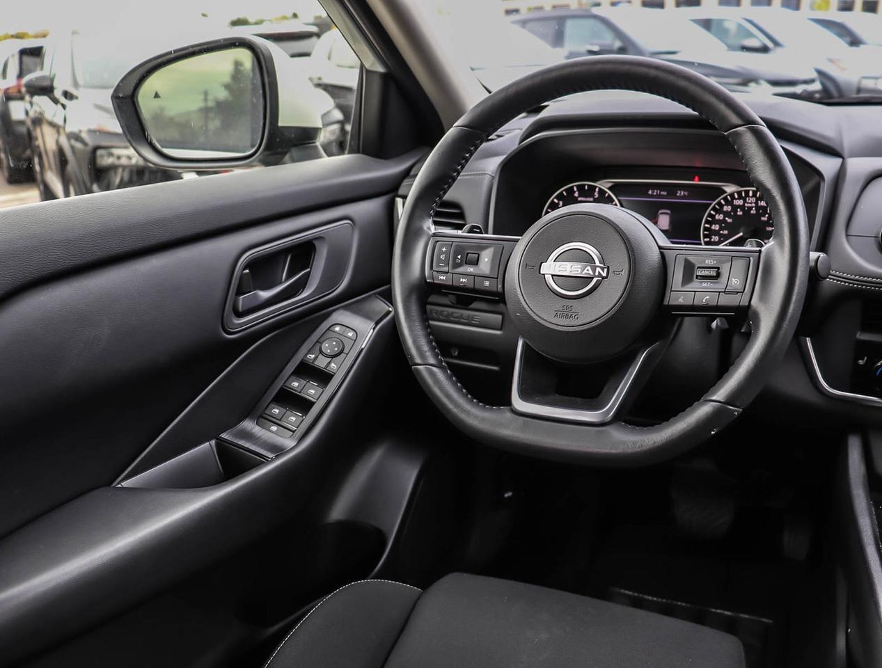 2024 Nissan Rogue S Photo