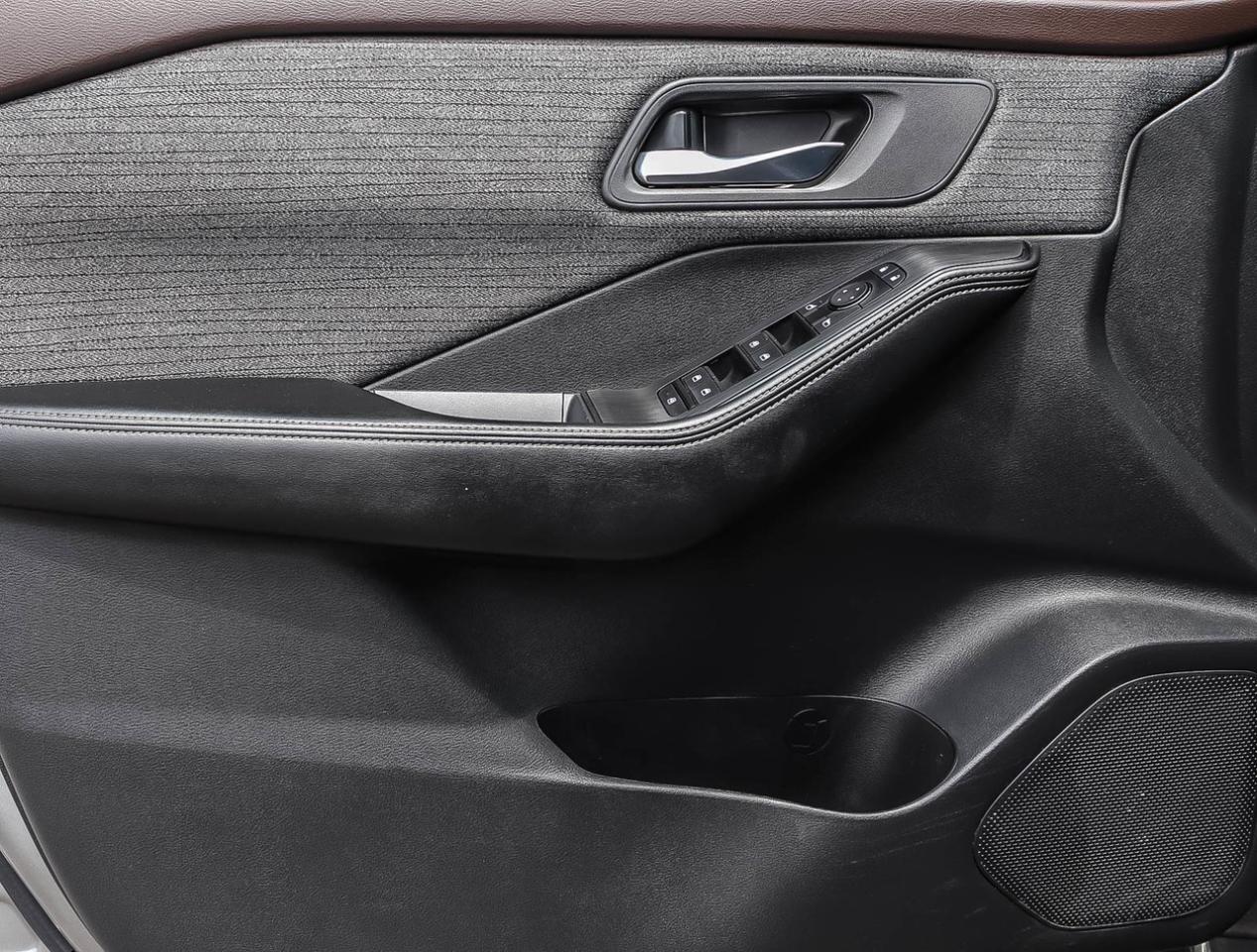 2023 Nissan Rogue SV Moonroof 1.5L TURBO AWD HOLIDAY SAVINGS Photo