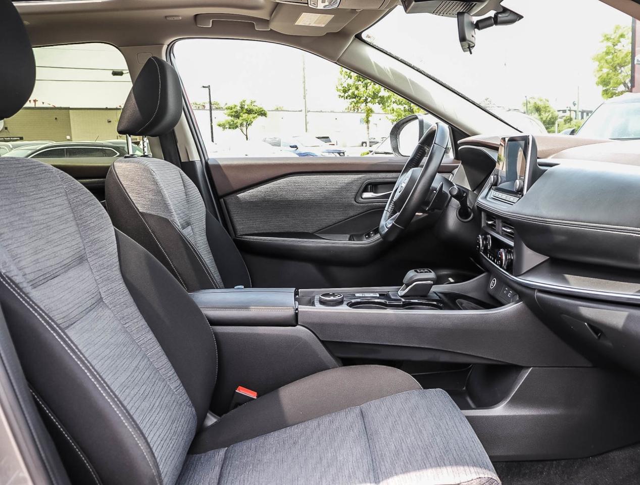 2023 Nissan Rogue SV Moonroof 1.5L TURBO AWD HOLIDAY SAVINGS Photo