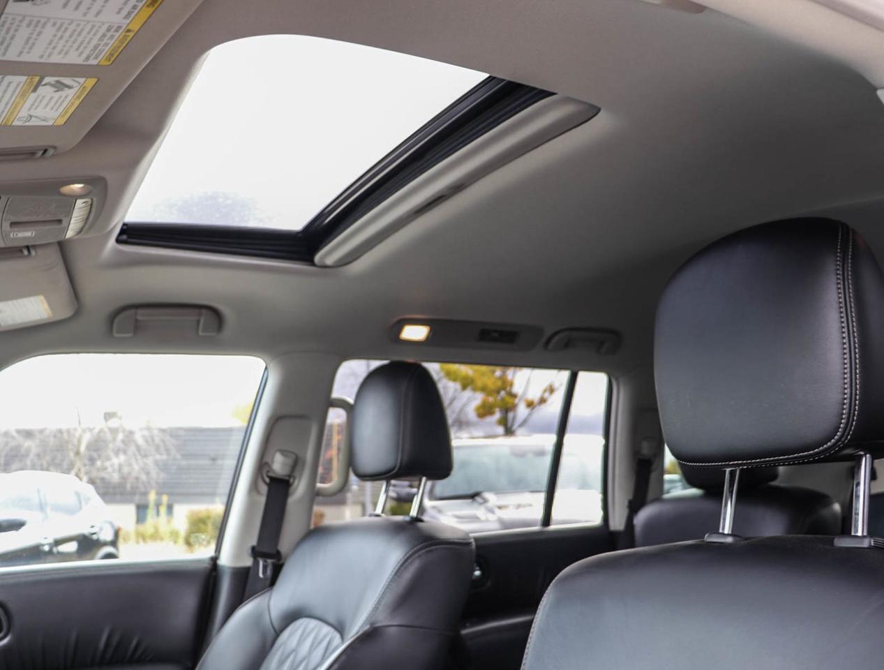 2023 Nissan Armada Platinum CAPTAIN CHAIRS !!! NO ACCIDENTS !!! 22 WH Photo