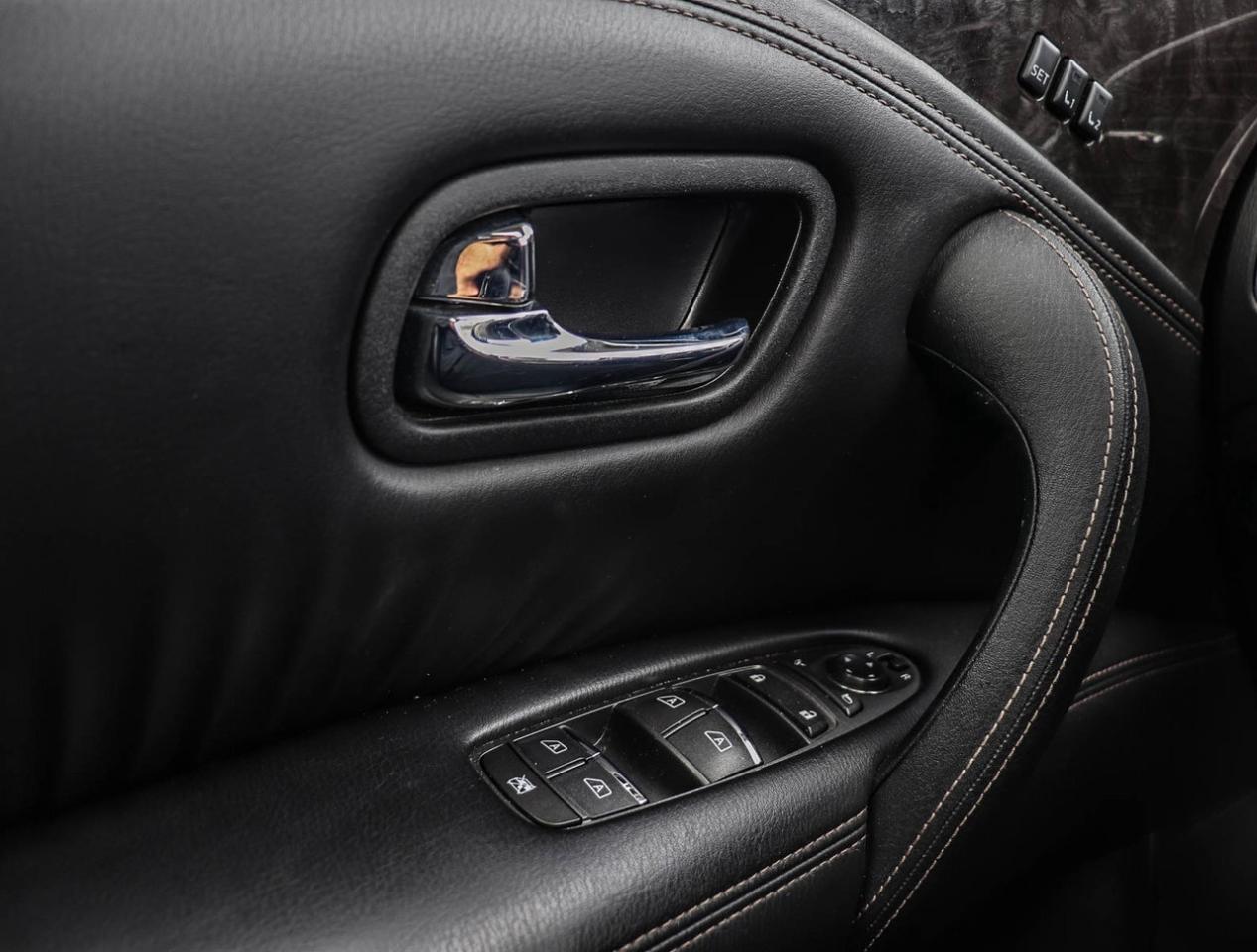 2023 Nissan Armada Platinum Photo