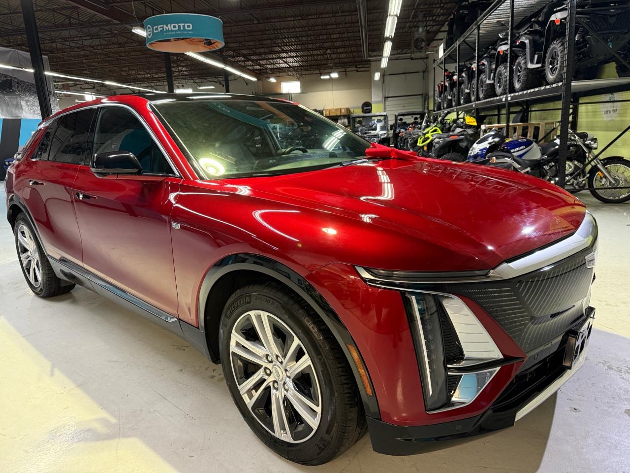 2024 Cadillac LYRIQ IQ AWD   TECH PACKAGE   NO ACCIDENTS Photo