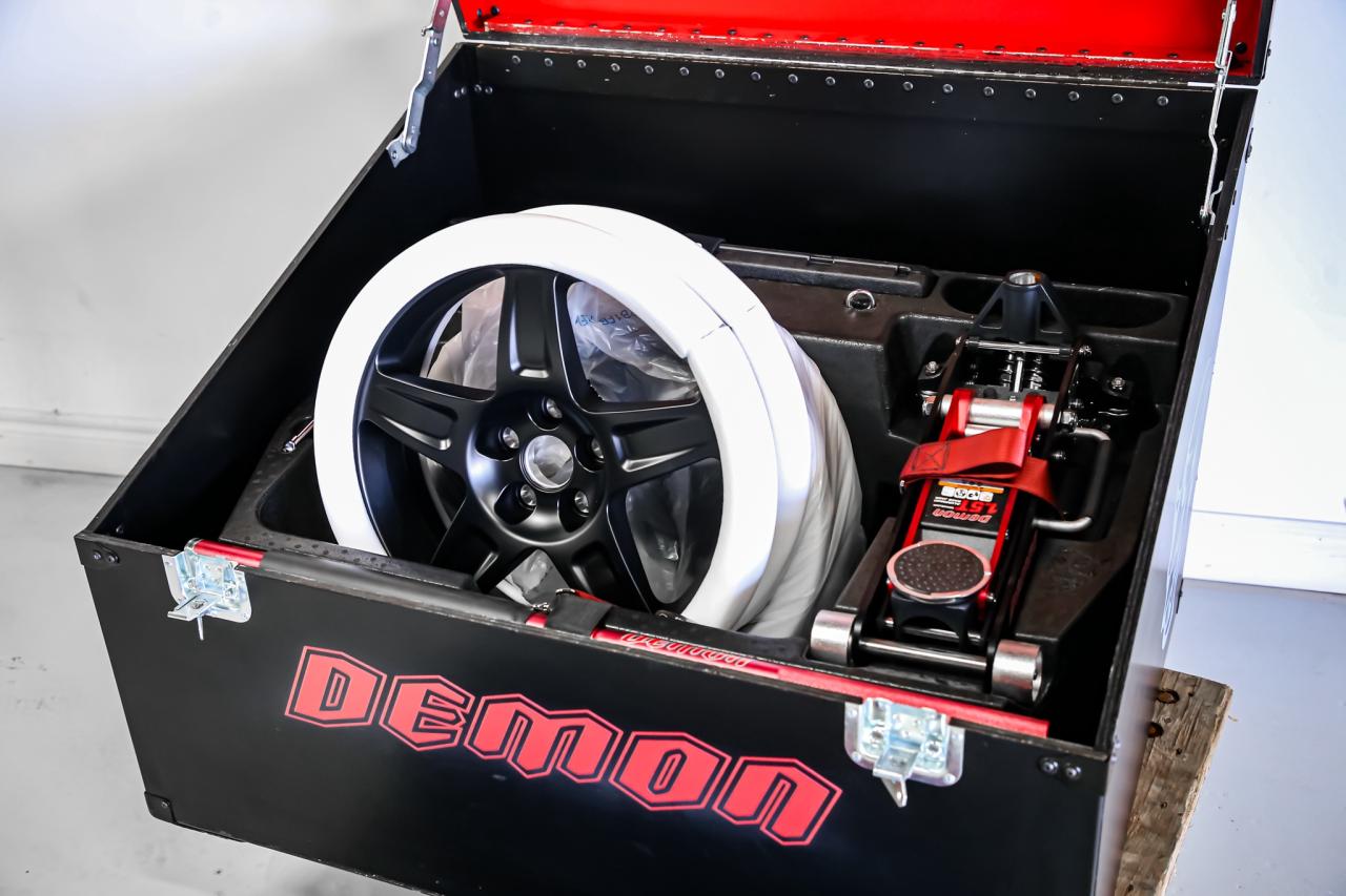 2018 Dodge Challenger SRT DEMON WIDEBODY 840HP  NOACCIDENTS CRATE NAVI Photo