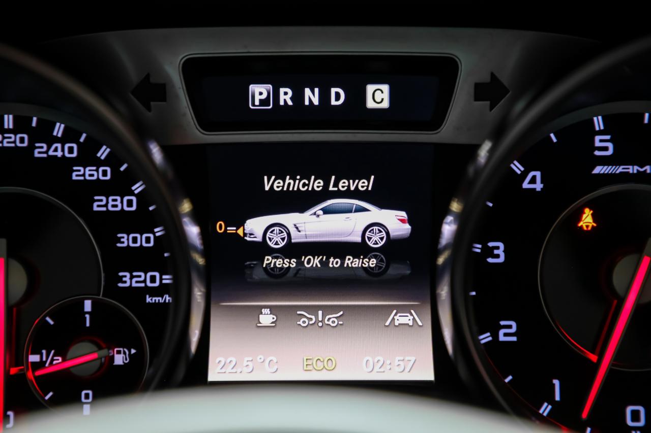 2013 Mercedes-Benz SL-Class SL 63 AMG ROADSTER V8 429HP NOACCDNT REDINT DISTRN Photo