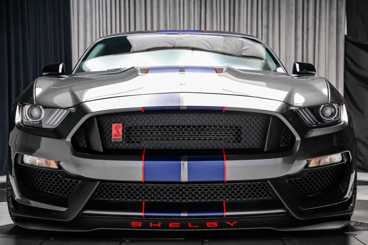 2020 Ford Mustang SHELBY GT350R 5.2L V8  CARBONRIMS RARE NOACCIDENT Photo