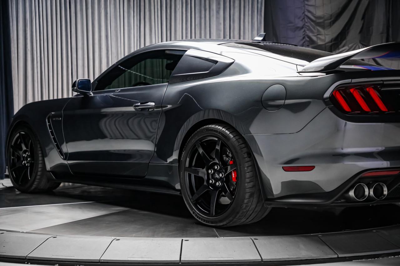 2020 Ford Mustang SHELBY GT350R 5.2L V8  CARBONRIMS RARE NOACCIDENT Photo