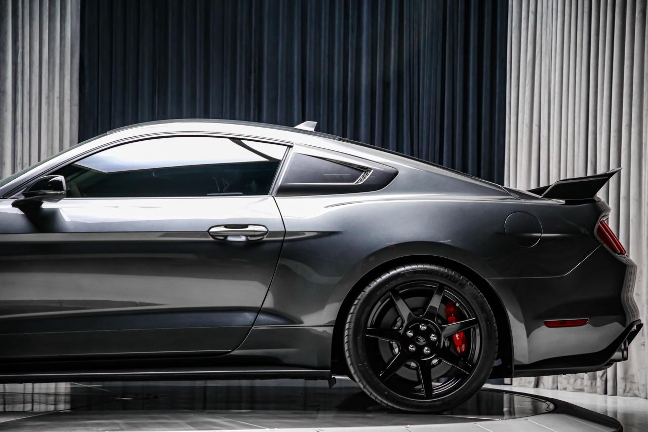 2020 Ford Mustang SHELBY GT350R 5.2L V8  CARBONRIMS RARE NOACCIDENT Photo