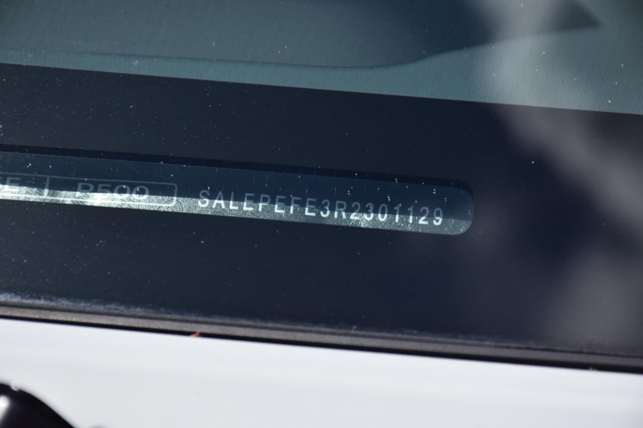 2024 Land Rover Defender 110 P500 SE V8 FUJI WHITE/OYSTER 2,500 KMS ~RARE~ Photo