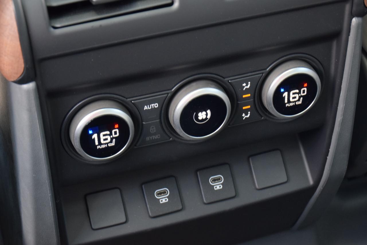 2024 Land Rover Defender 110 P500 SE V8 FUJI WHITE/OYSTER 2,500 KMS ~RARE~ Photo