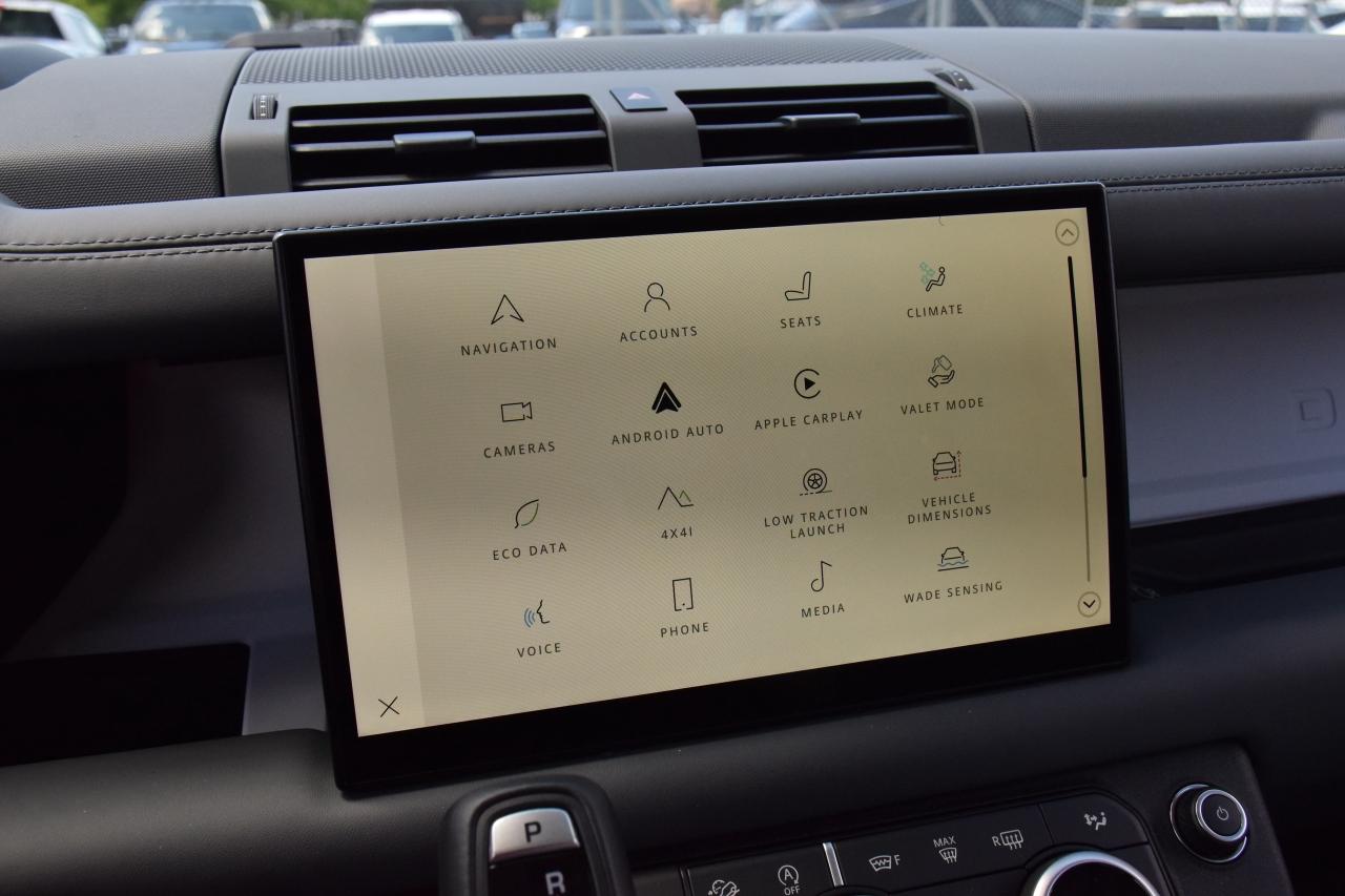 2024 Land Rover Defender 110 P500 SE V8 FUJI WHITE/OYSTER 2,500 KMS ~RARE~ Photo