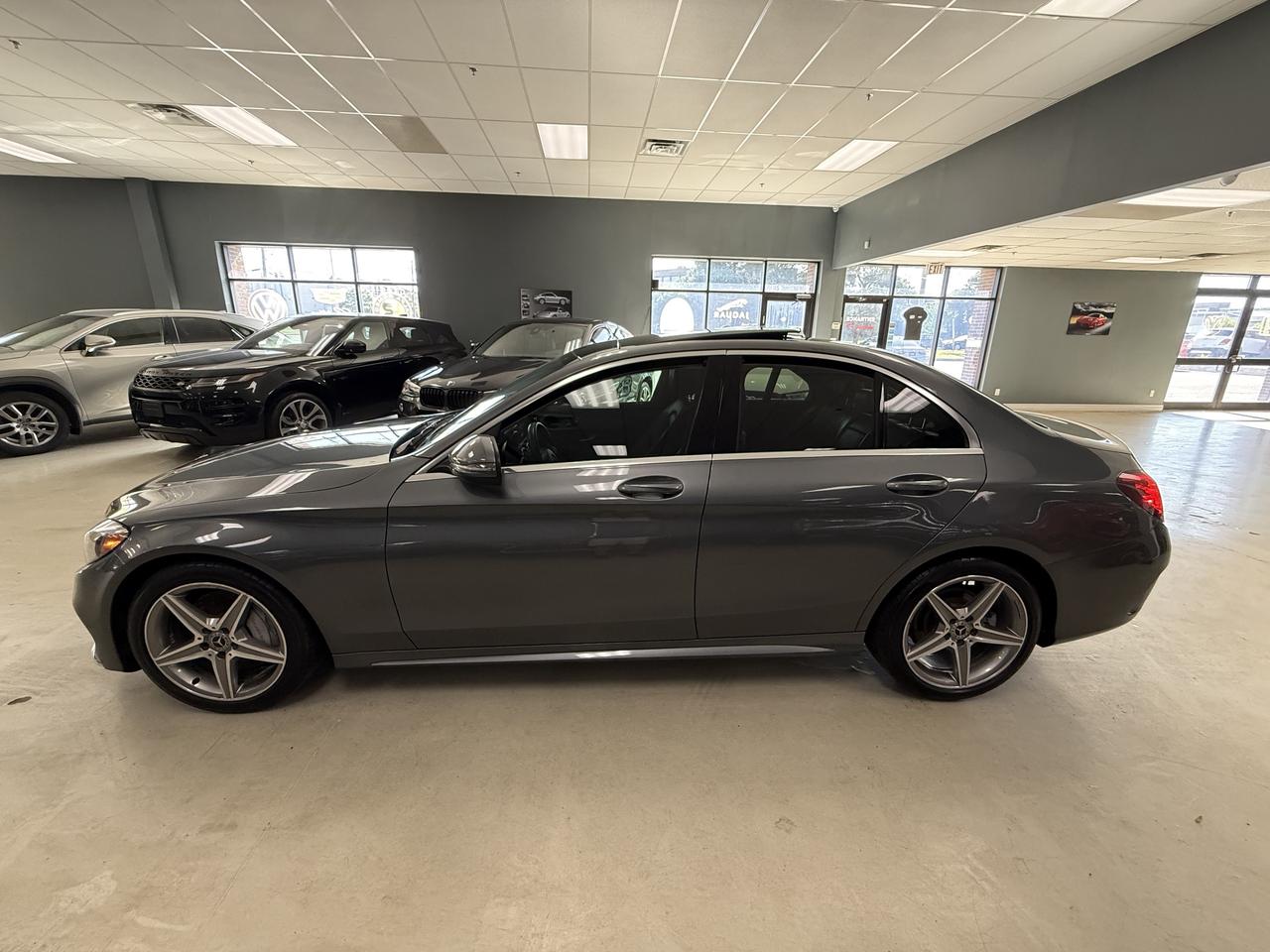 2017 Mercedes-Benz C-Class 4dr Sdn C 300 4MATIC**AMG**PKG** Photo3