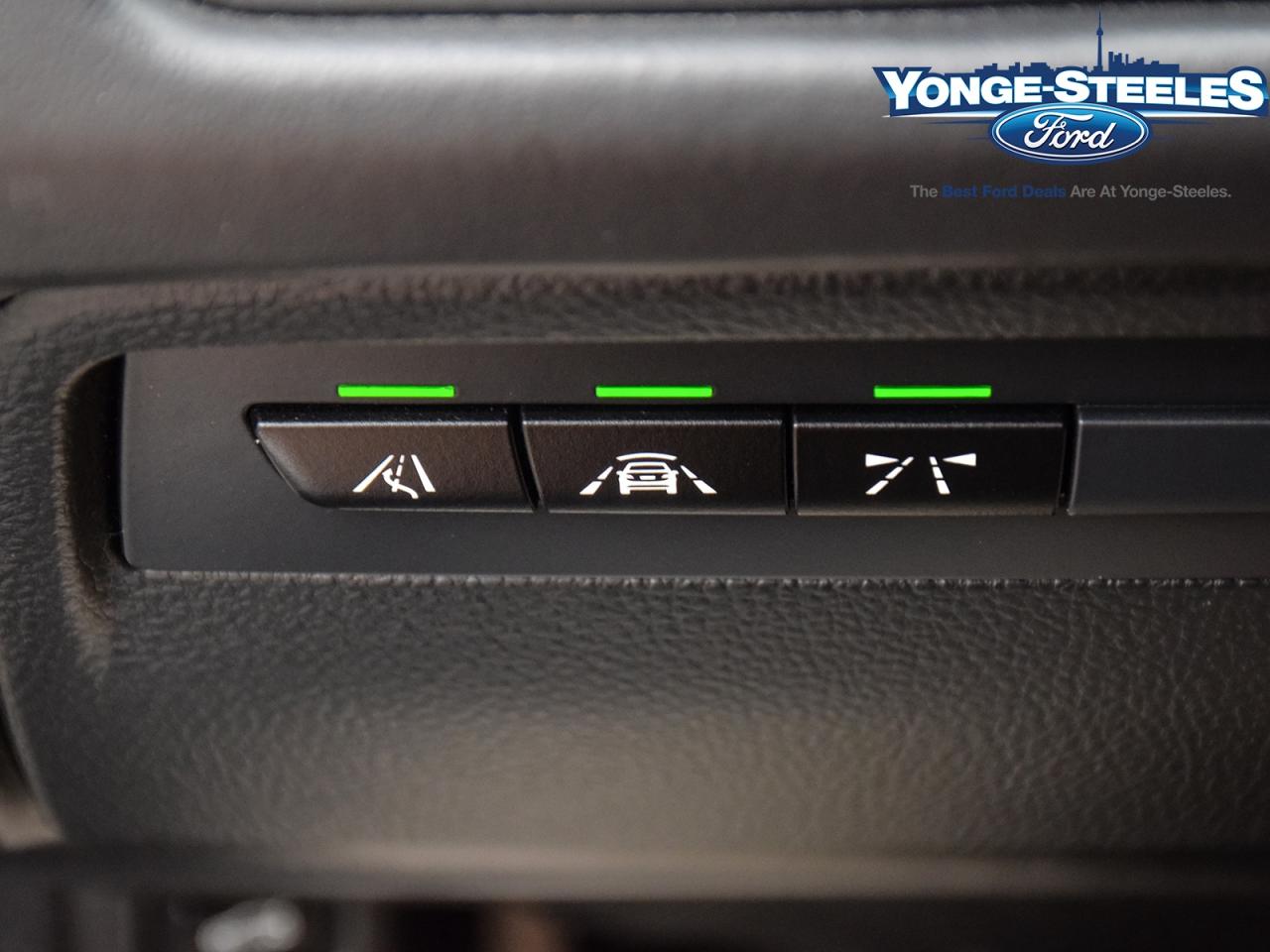 2018 BMW M4 M4 Cabriolet Ultimate Package Photo