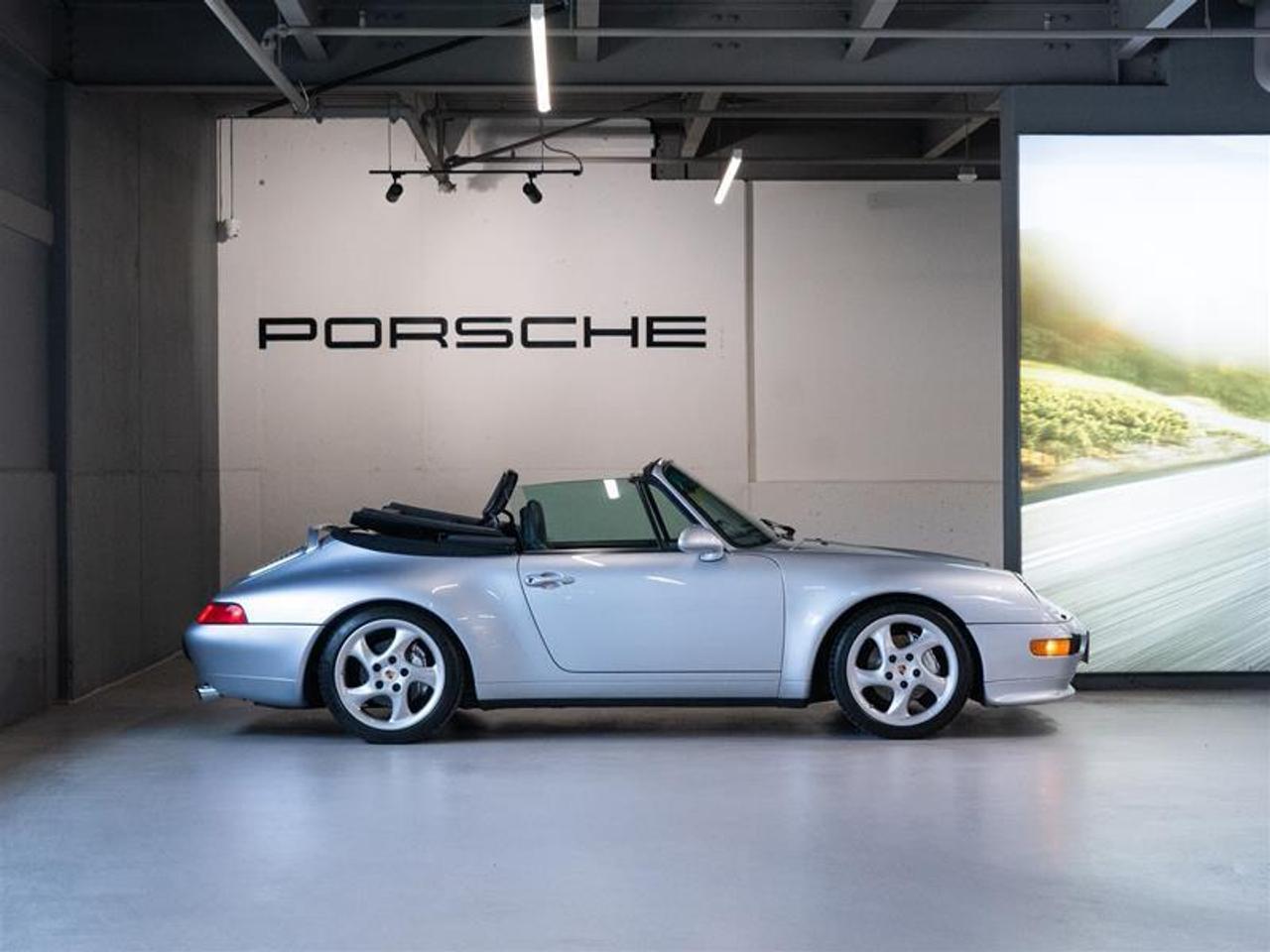1996 Porsche 911 Carrera 4 Cabriolet Photo