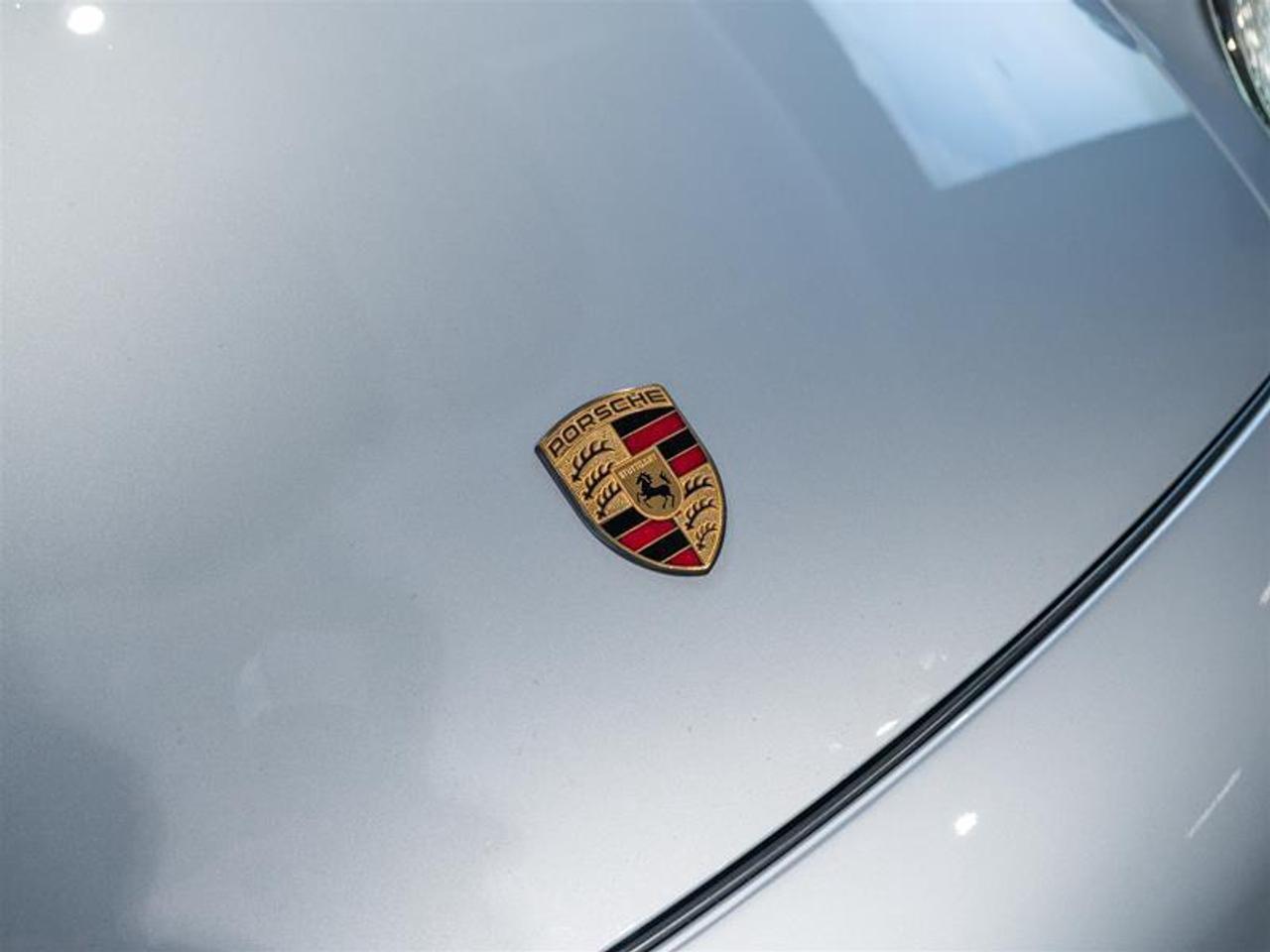 1996 Porsche 911 Carrera 4 Cabriolet Photo