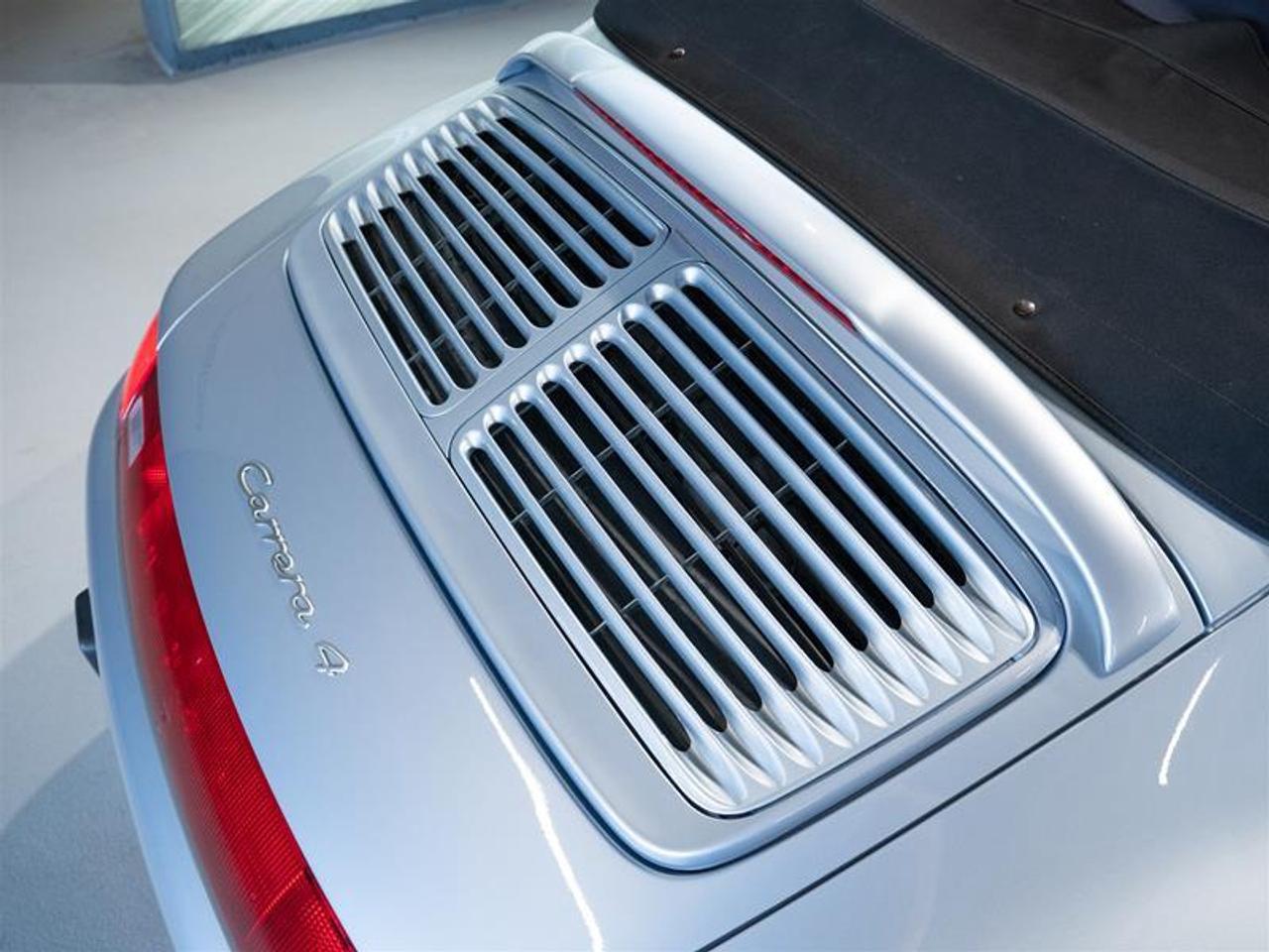 1996 Porsche 911 Carrera 4 Cabriolet Photo