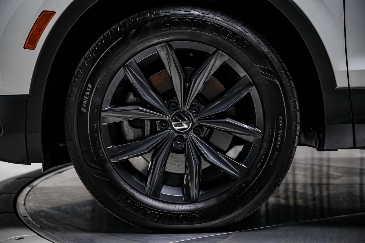 2024 Volkswagen Tiguan COMFORTLINE AWD PANOROOF ADAPTVCRUZ CARPLY LEATHER Photo