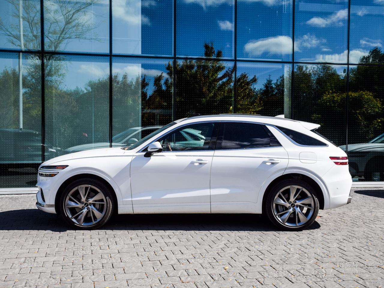 2026 Genesis GV70 2.5T Advanced Tech.Pkg AWD   Used Demonstrator Photo2