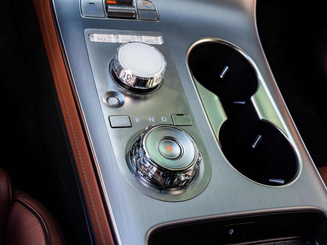 2026 Genesis GV70 2.5T Advanced Tech.Pkg AWD   Used Demonstrator Photo