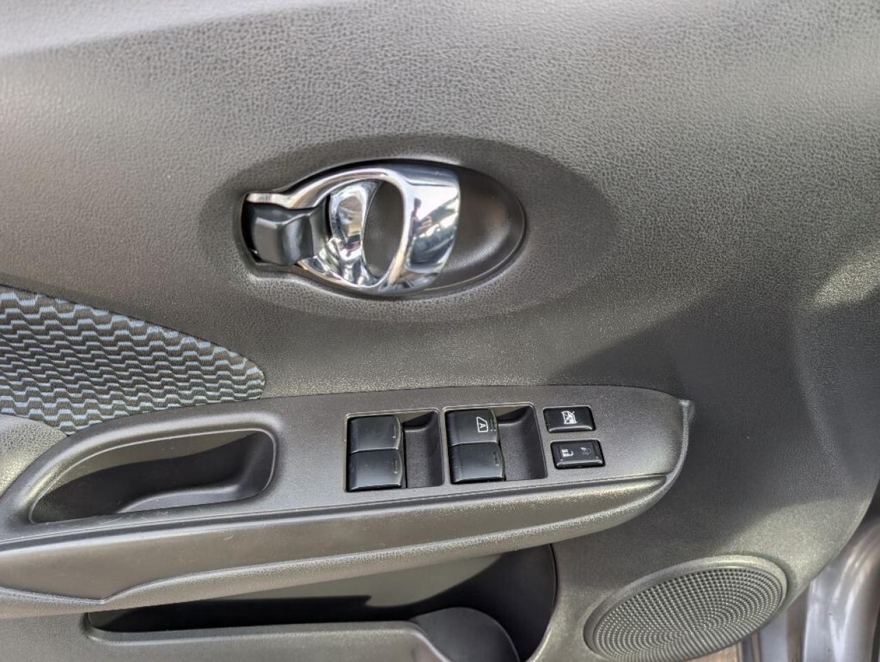 2017 Nissan Versa Note SV Hatchback   CAMERA   HTD SEATS Photo