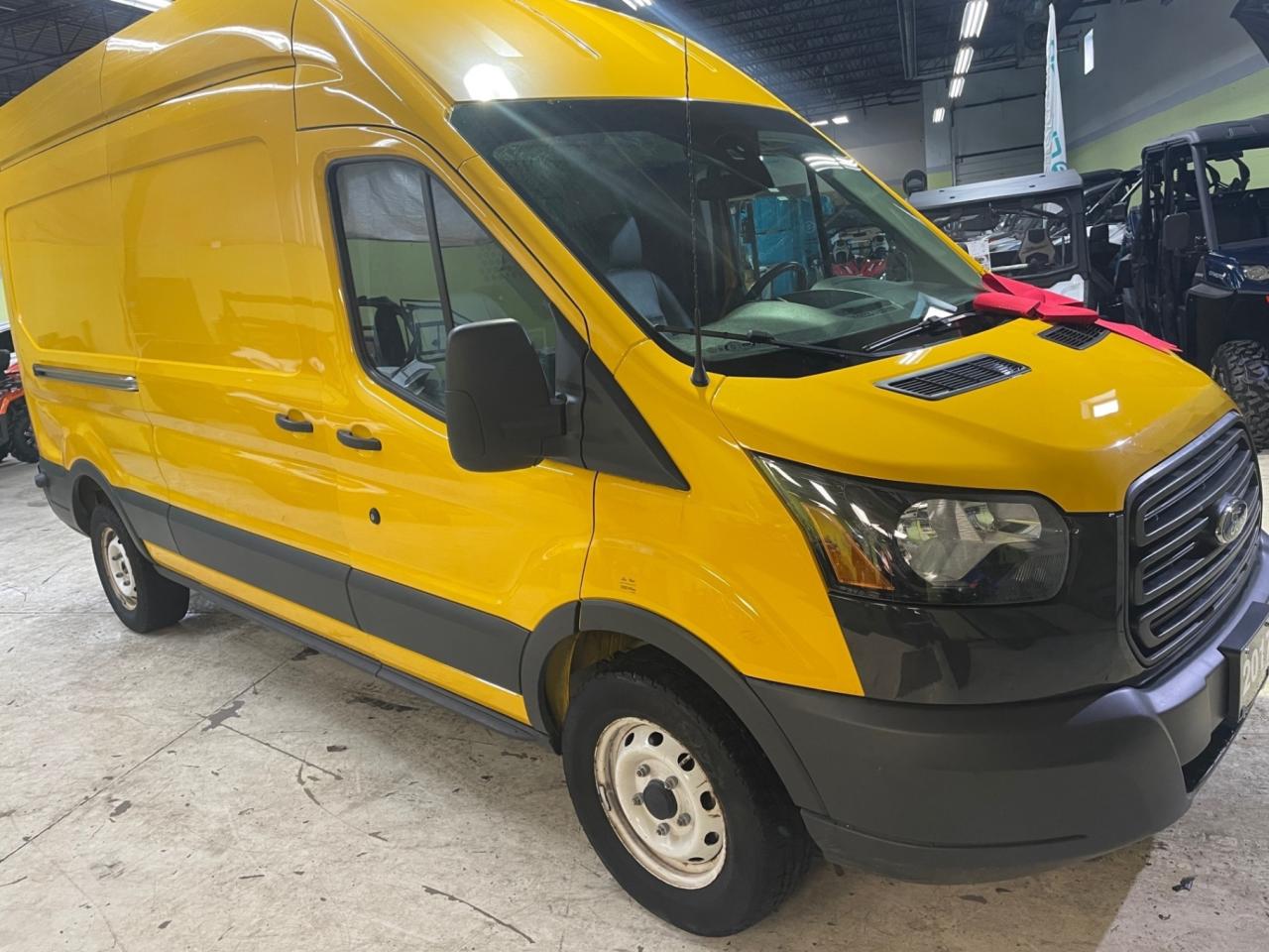 2017 Ford Transit Cargo Van T-250 148 HIGH ROOF   CAMERA   LEATHER   NO ACCIDE Photo3