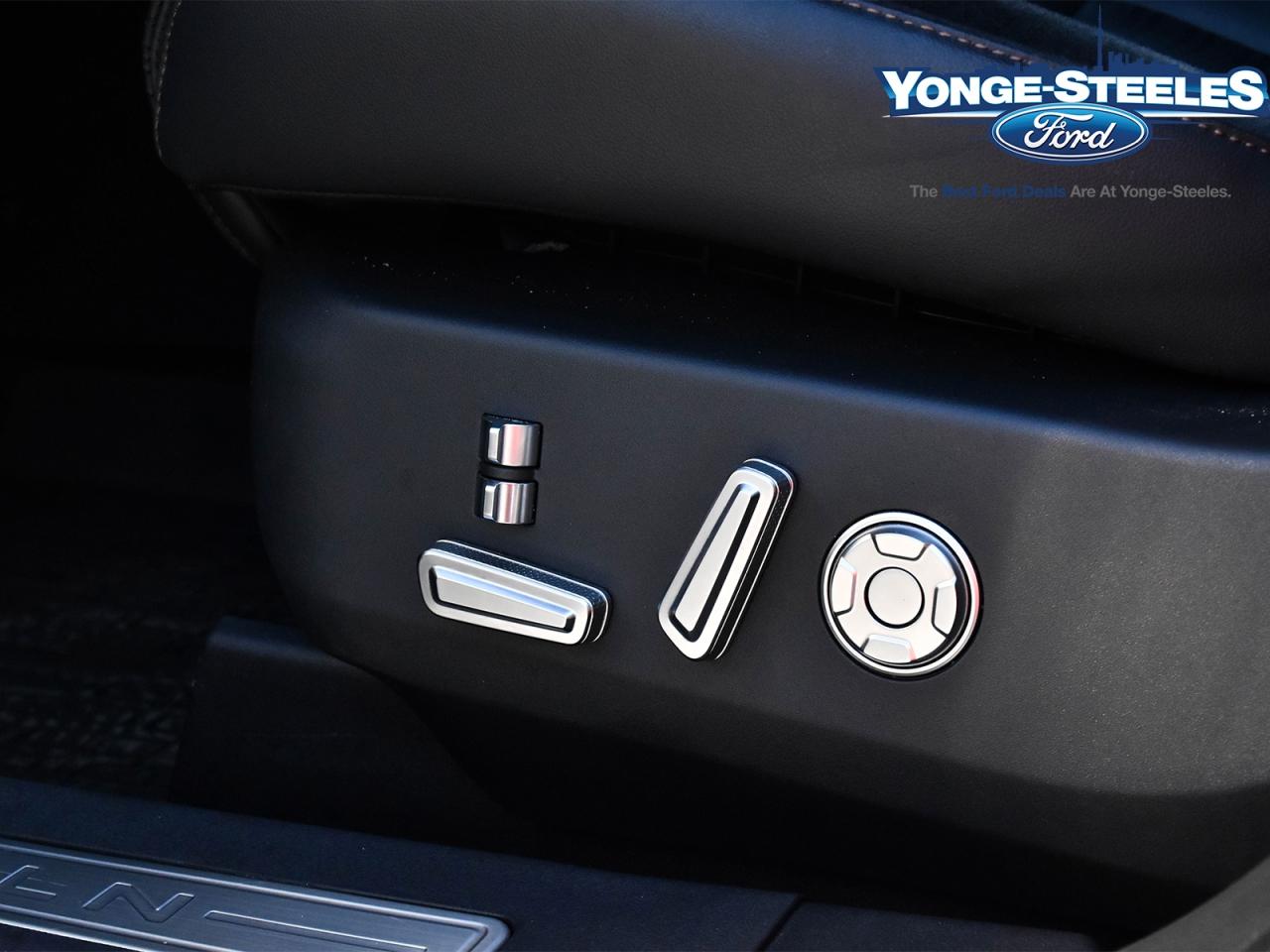 2025 Lincoln Nautilus 203A FHEV JET PACK ONE OWNER NO ACC LIKE NEW Photo