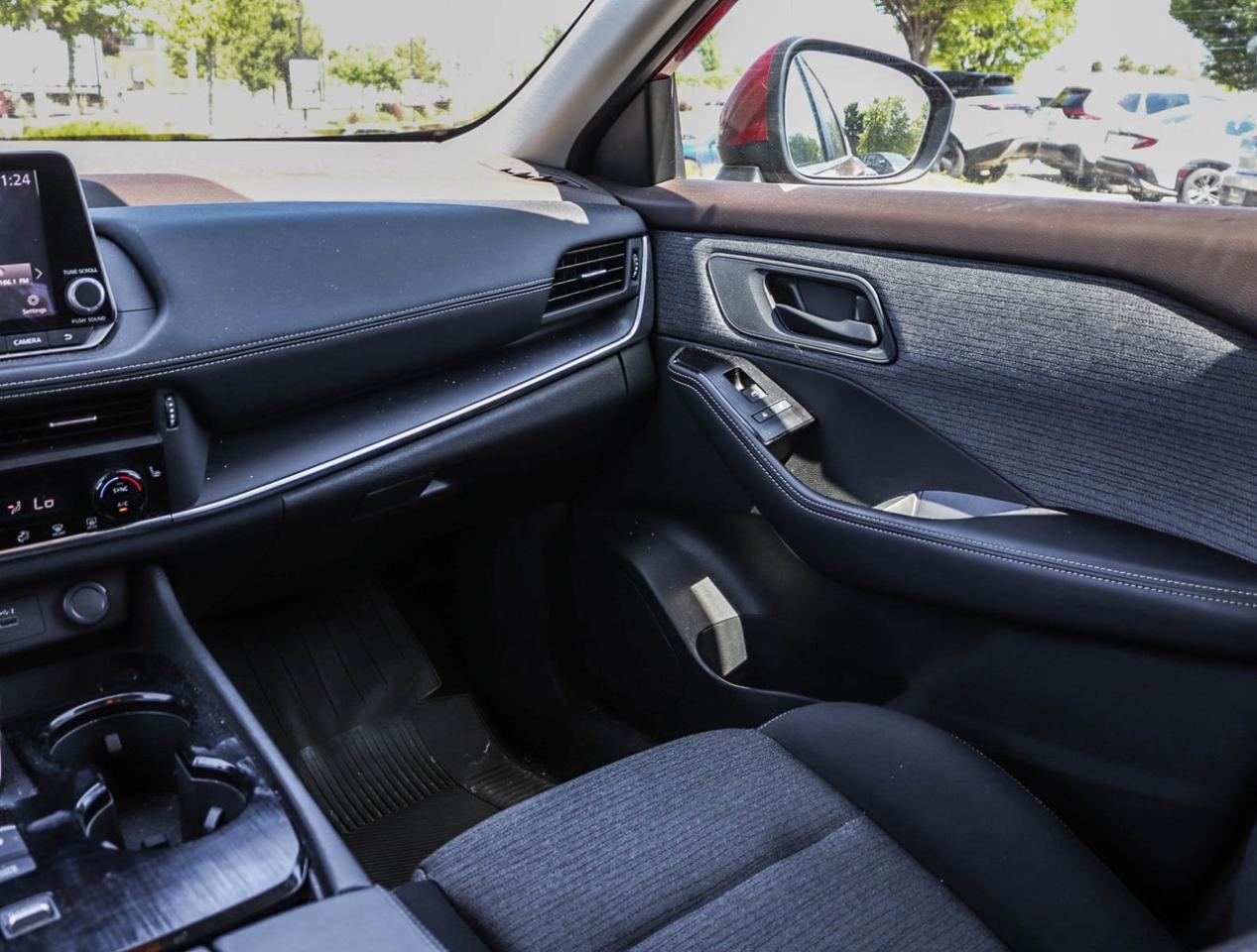 2021 Nissan Rogue S Photo