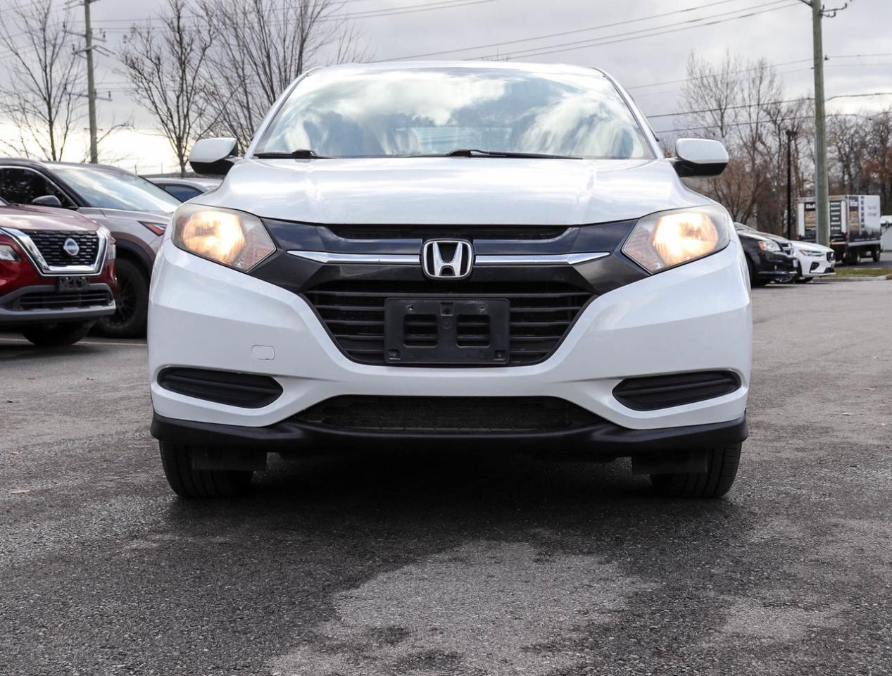 2016 Honda HR-V LX Photo