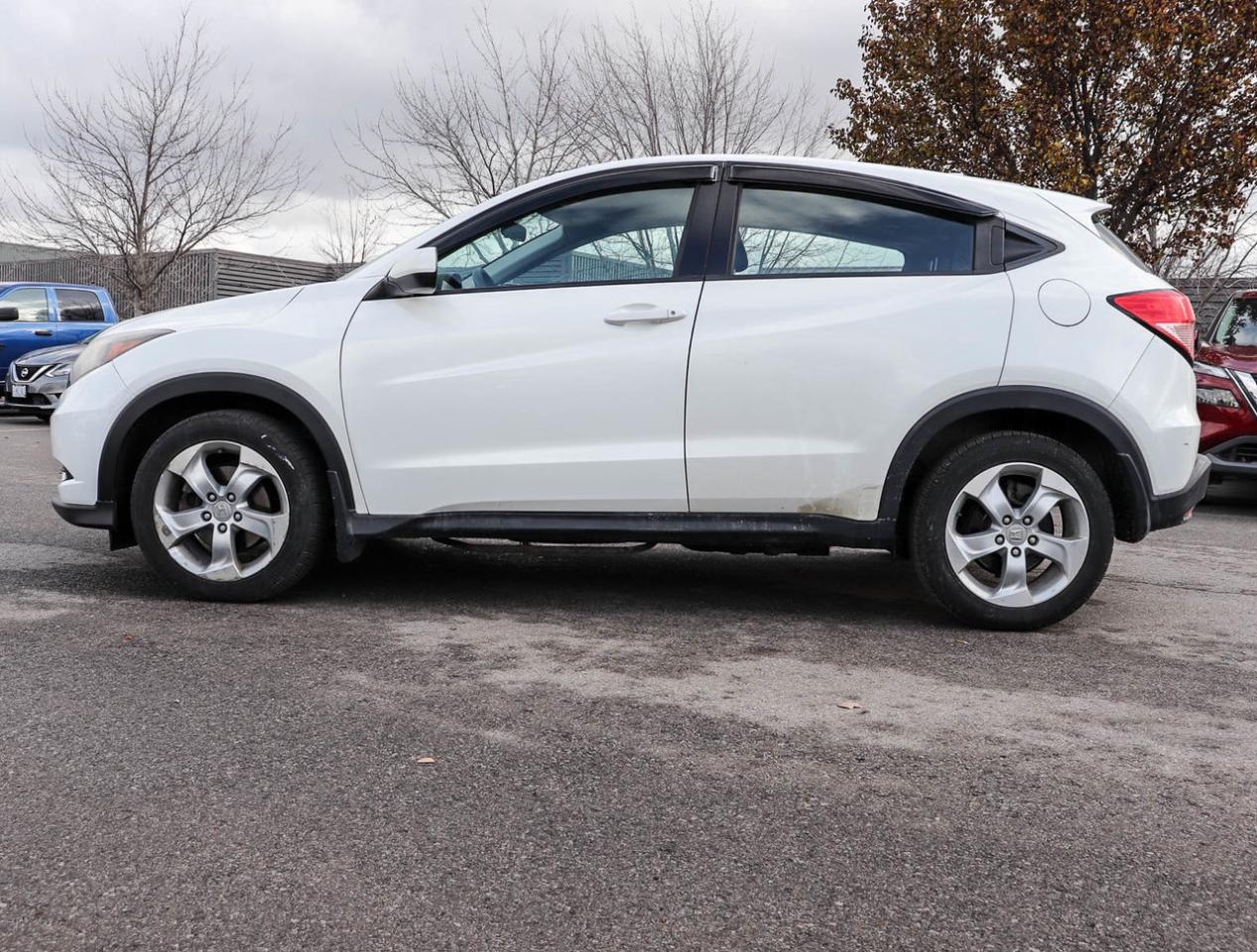 2016 Honda HR-V LX Photo