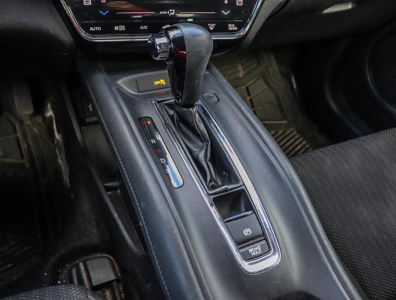 2016 Honda HR-V LX Photo