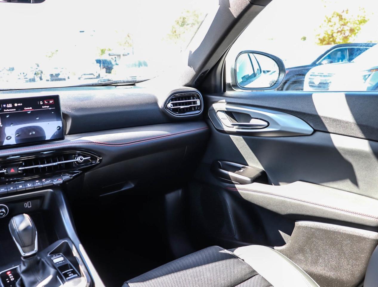 2023 Dodge Hornet GT AWD !!! NO ACCIDENTS !!! ONE OWNER !!! LOW KM ! Photo