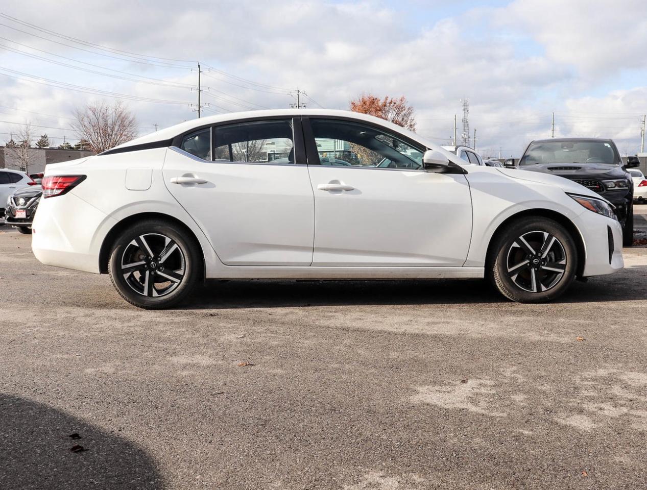 2024 Nissan Sentra SV Photo