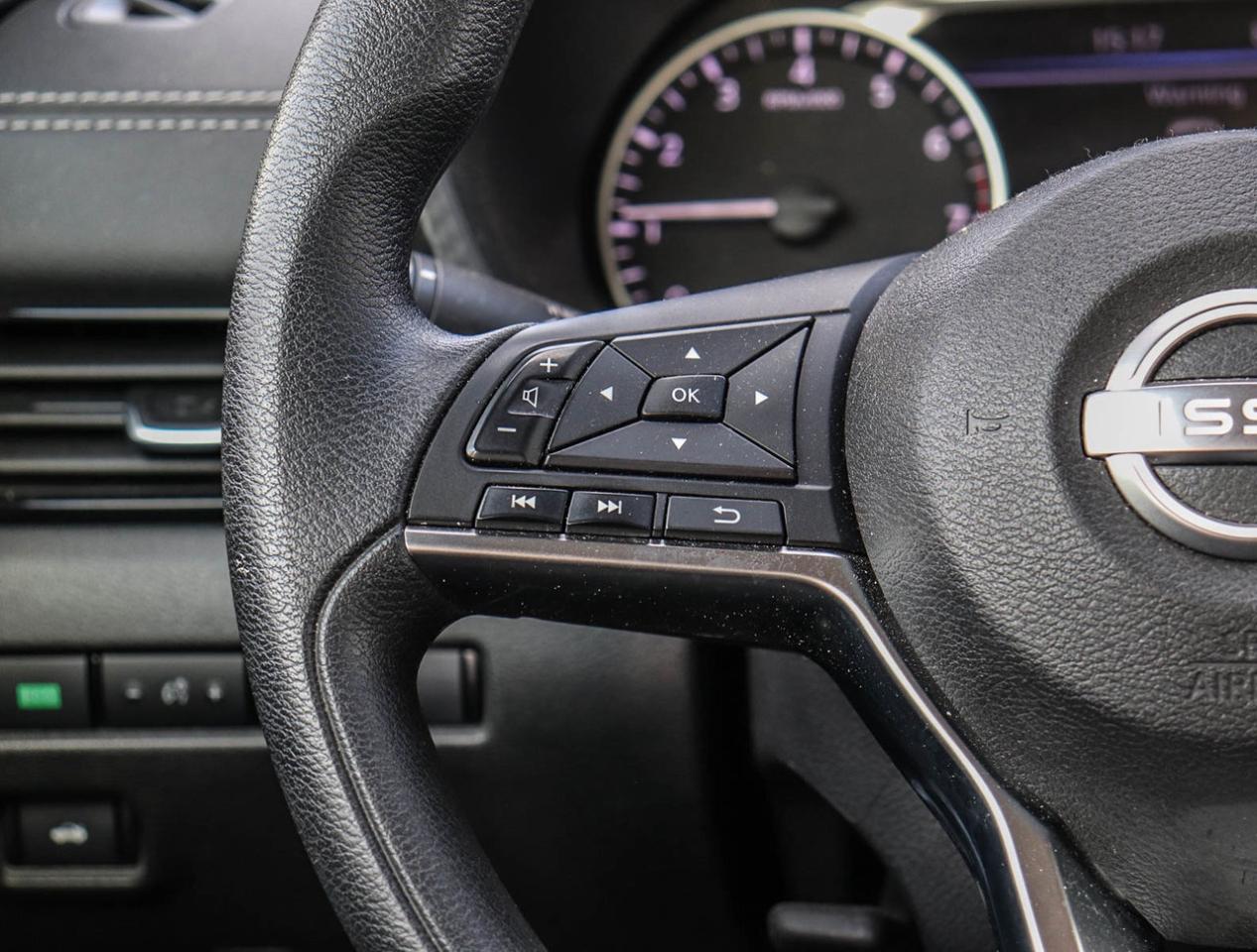 2024 Nissan Sentra SV Photo