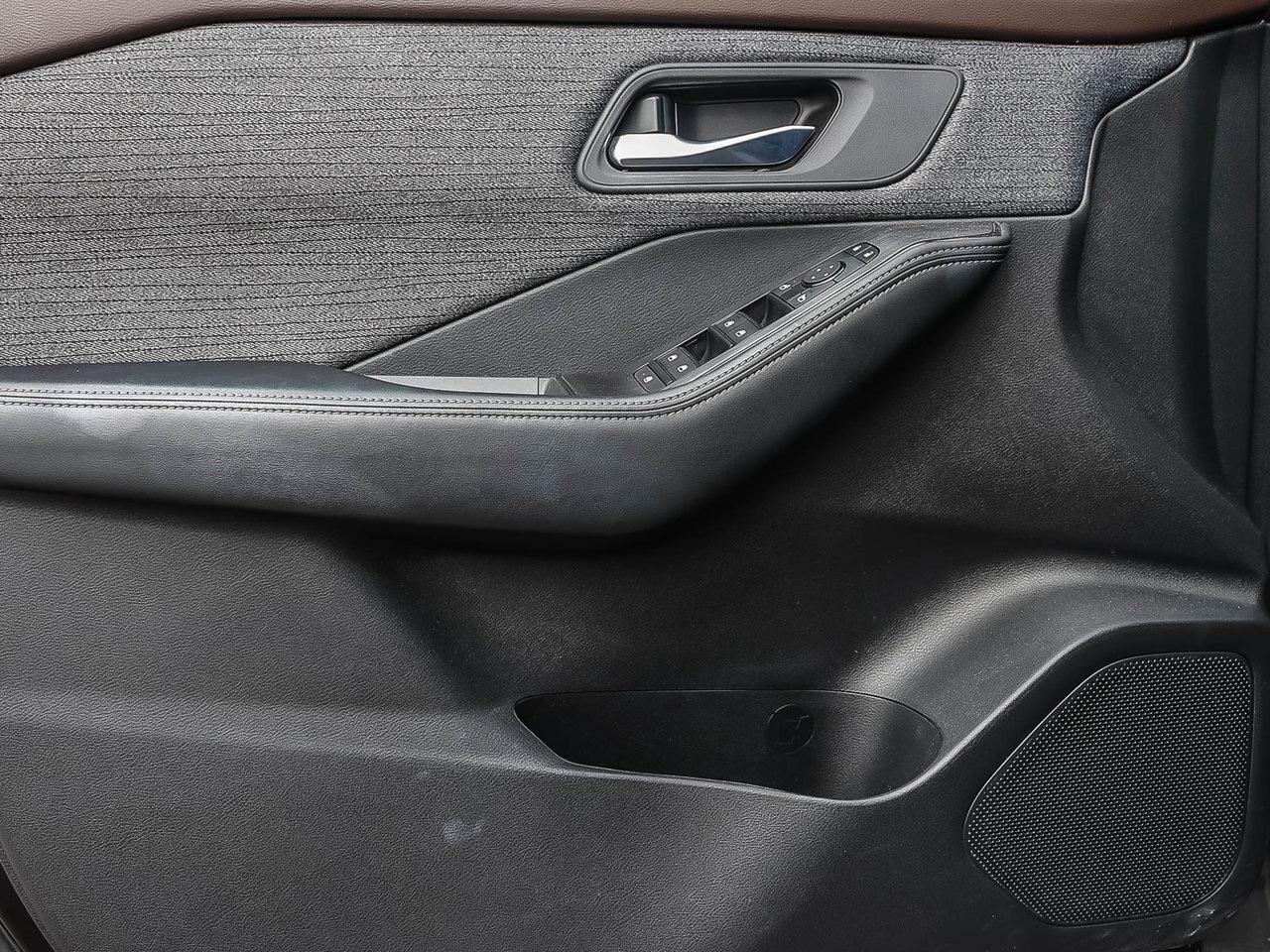 2023 Nissan Rogue SV Moonroof HOLIDAY SAVINGS Photo