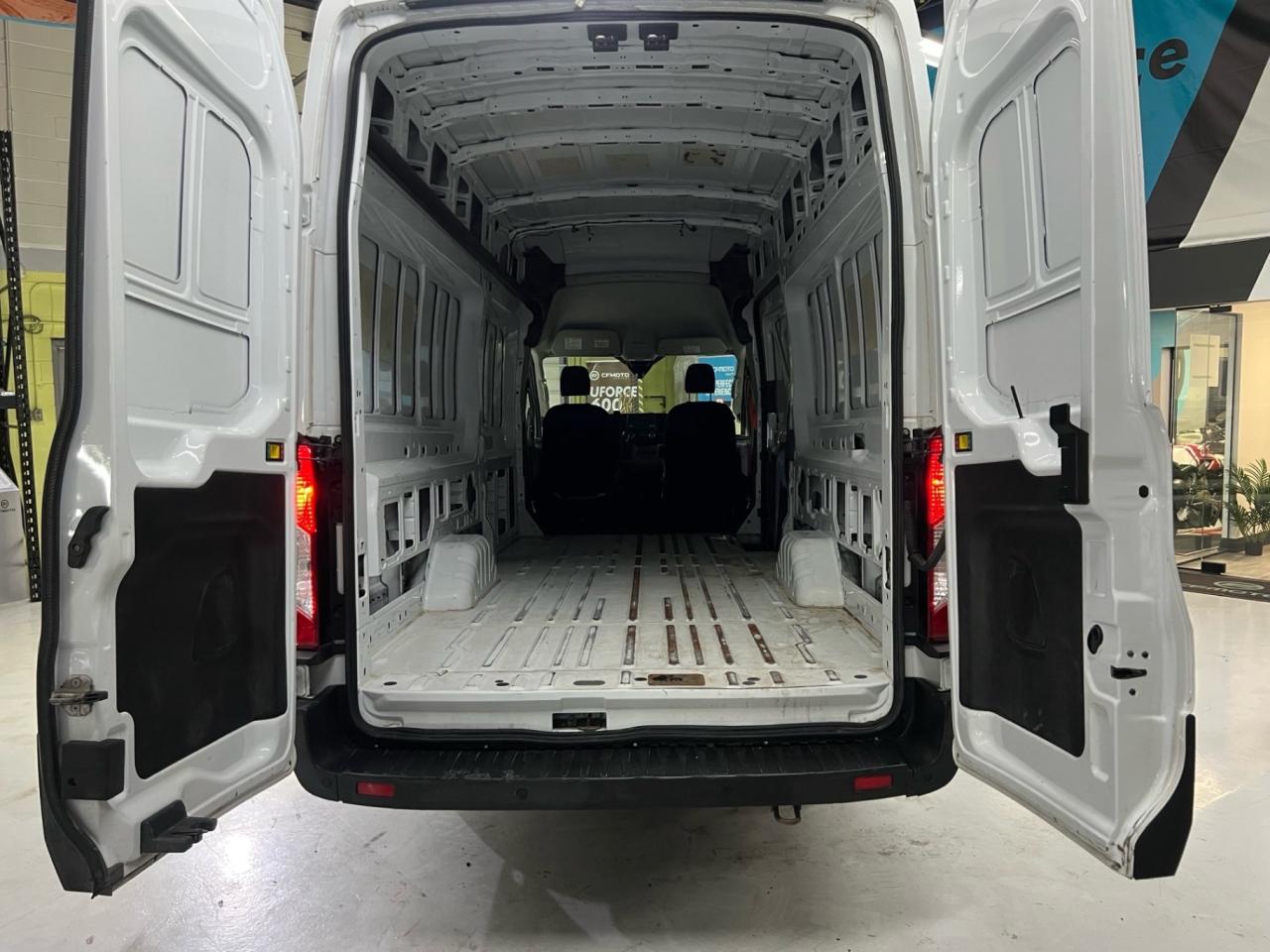 2021 Ford Transit Cargo Van T-250 148 EL   EXTRA LONG   CAMERA   HIGH ROOF   N Photo